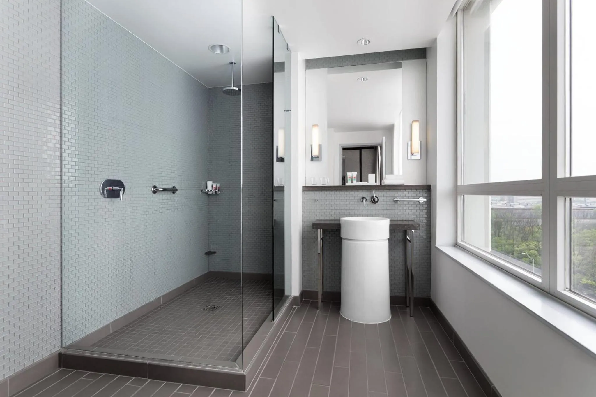 Bedroom in Loews Chicago O'Hare Hotel