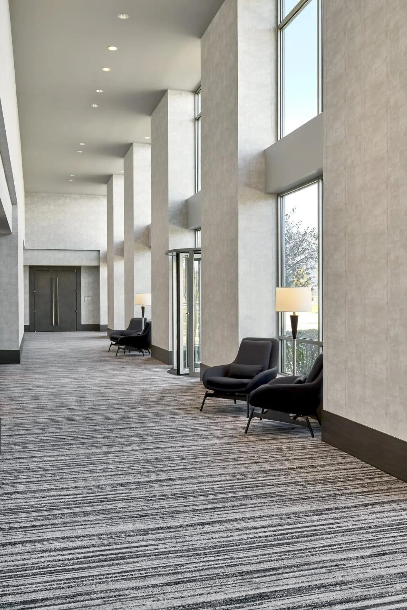 Meeting/conference room in Loews Chicago O'Hare Hotel