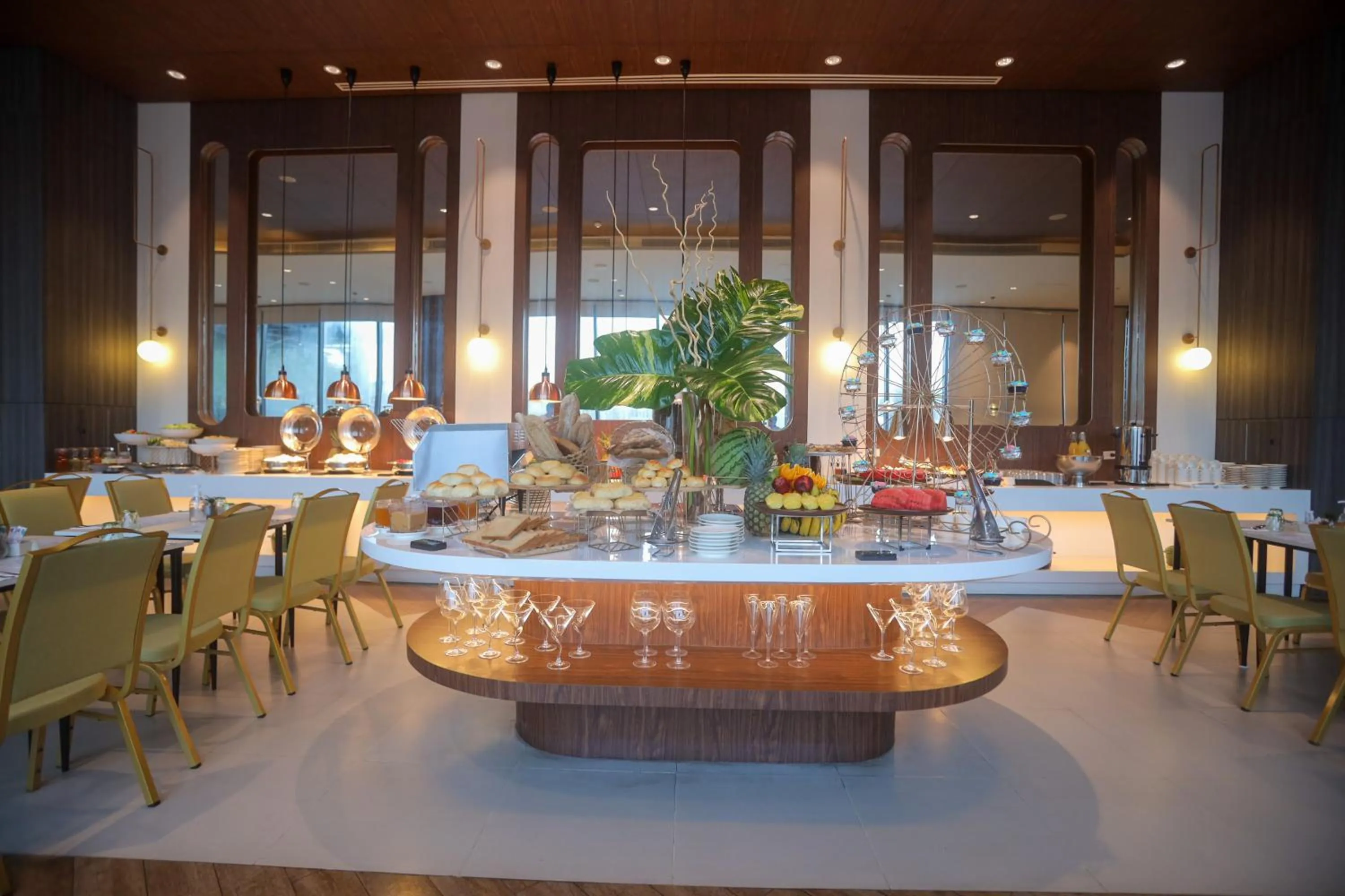 Restaurant/places to eat in Grand Summit Hotel General Santos