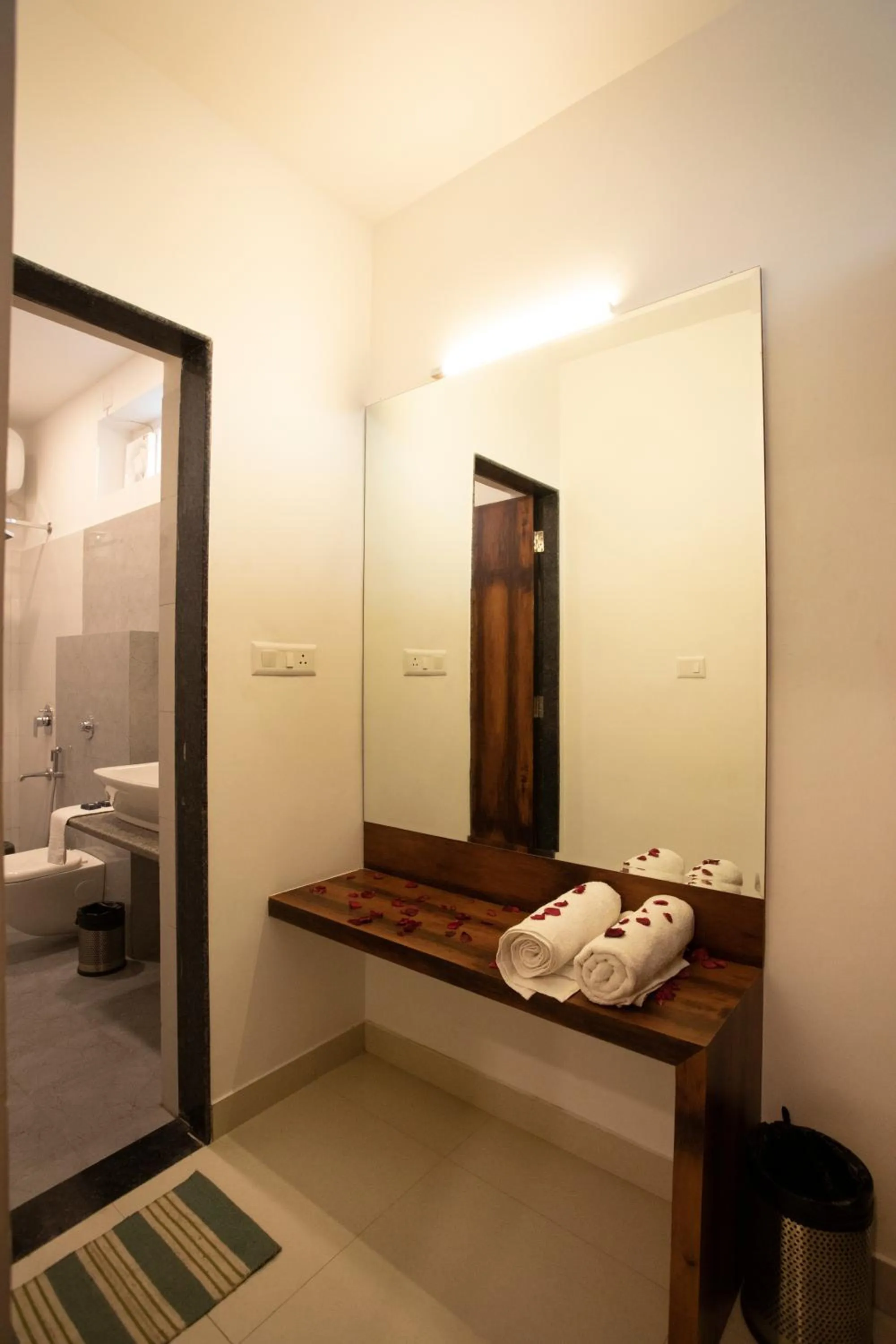 Bathroom in Hotel Bhairav Bagh with Swimming Pool
