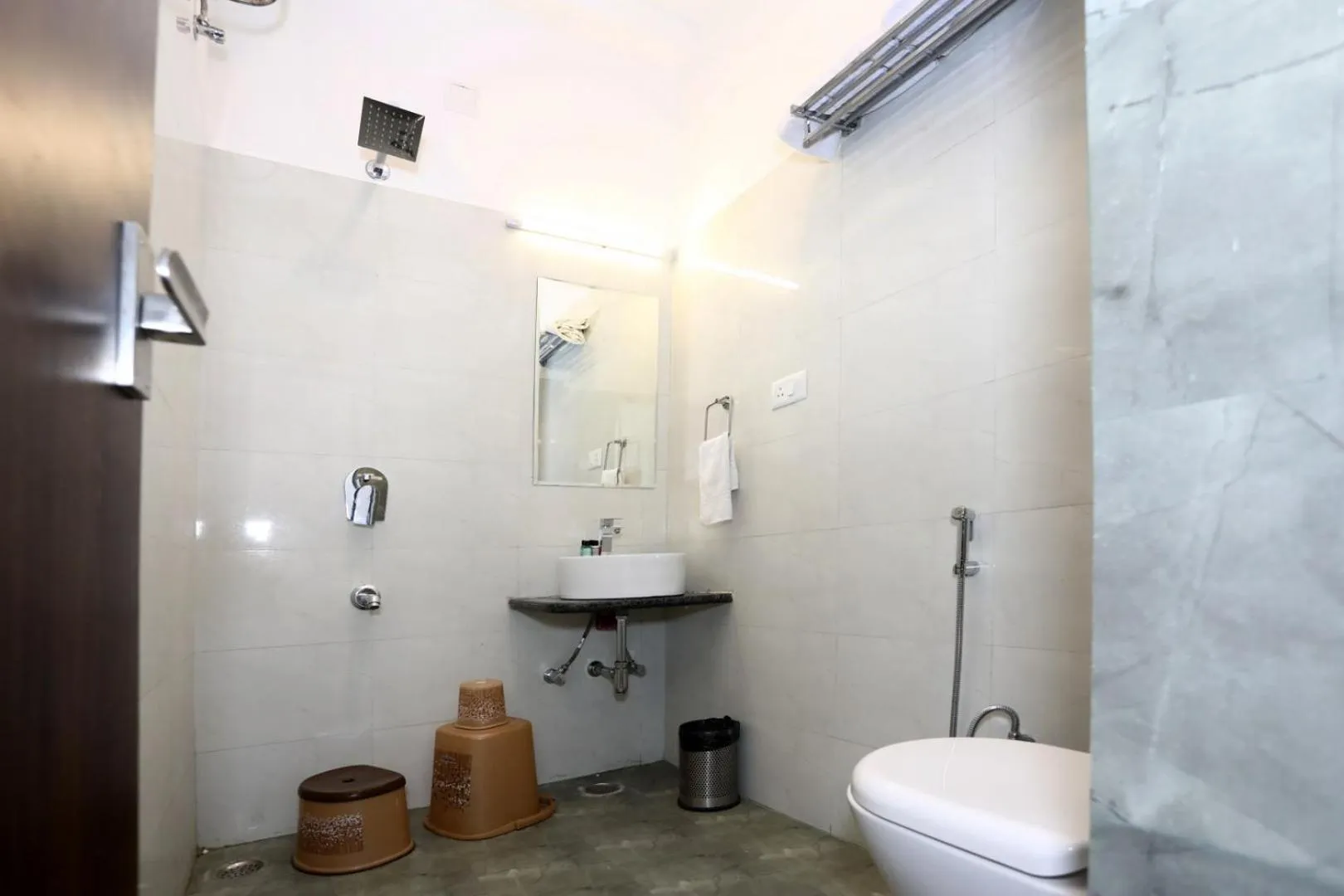 Bathroom in Hotel Bhairav Bagh with Swimming Pool