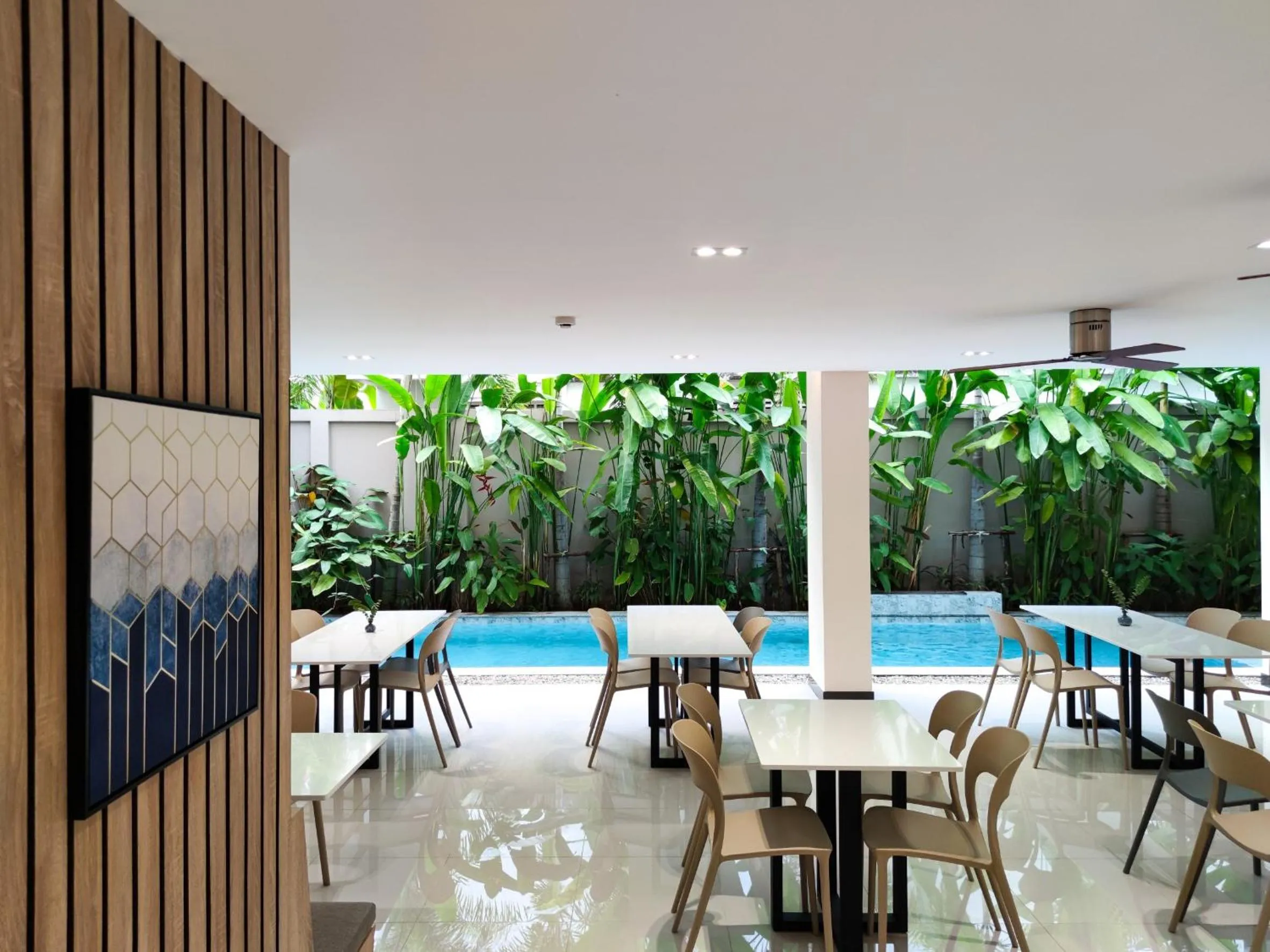 Restaurant/places to eat in Hi Chiangmai Hotel