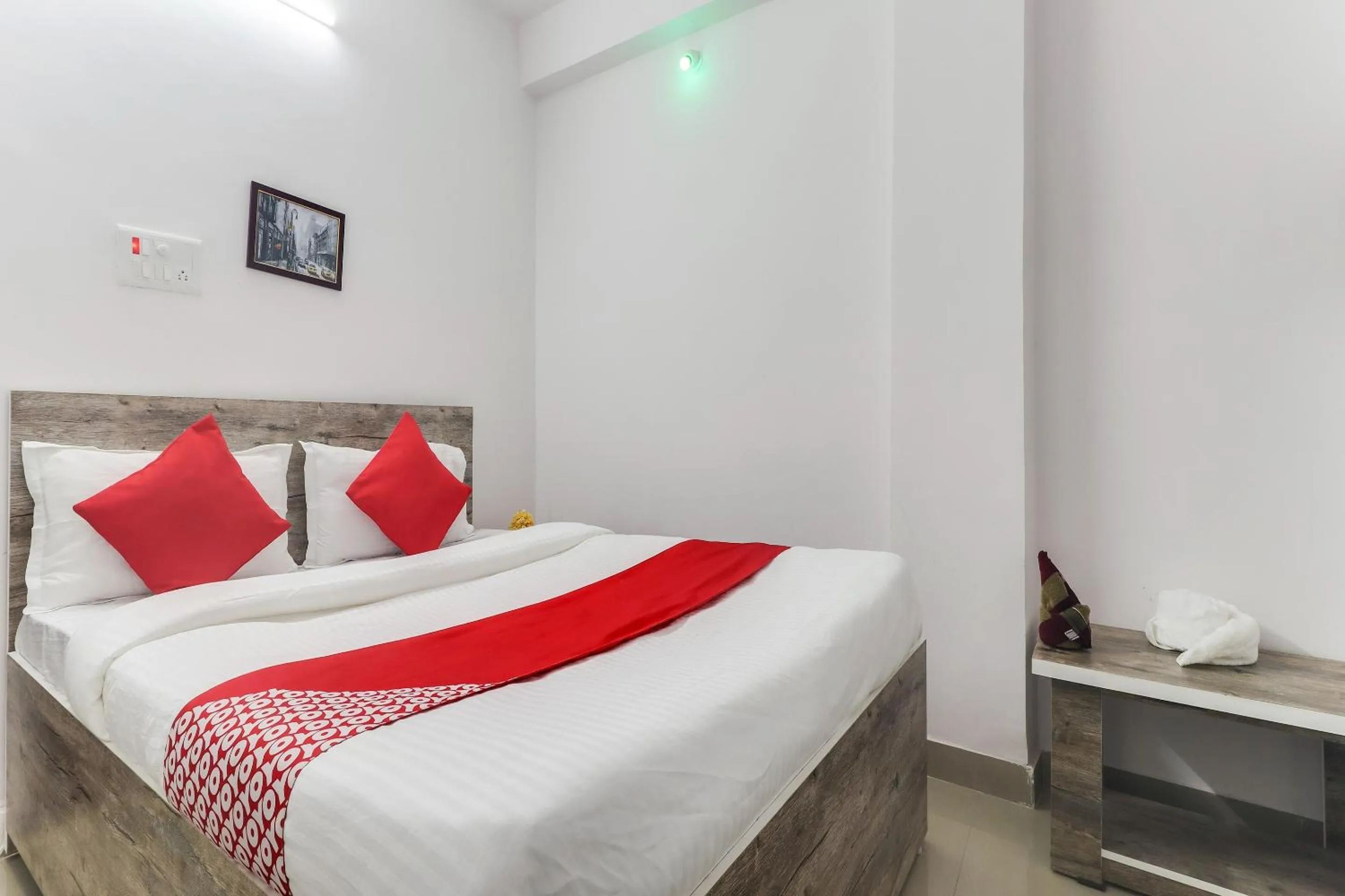 Bedroom in Super Hotel O The Radium Inn