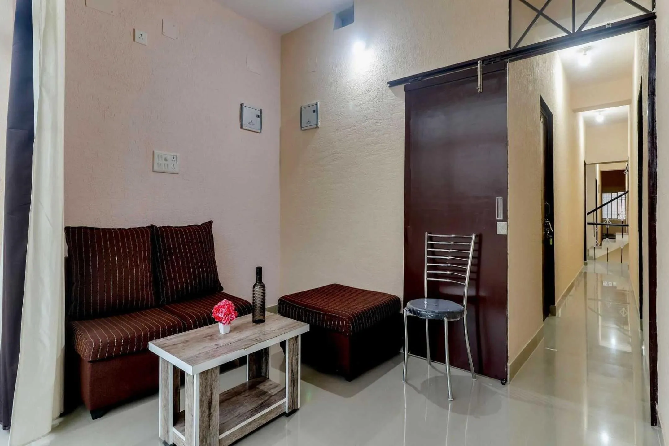 Lobby or reception in Super Hotel O The Radium Inn