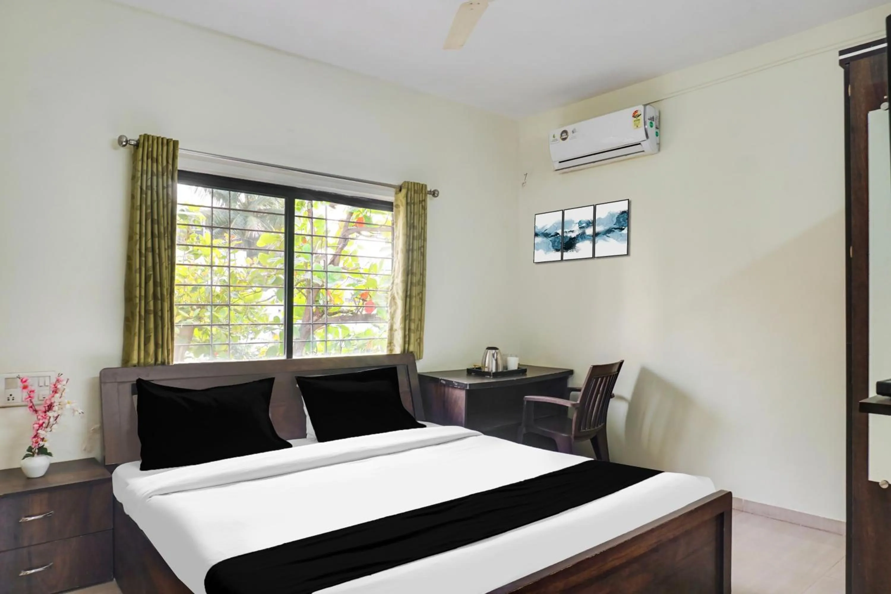 Bedroom, Bed in Super Collection O Aundh formerly MV Galaxy