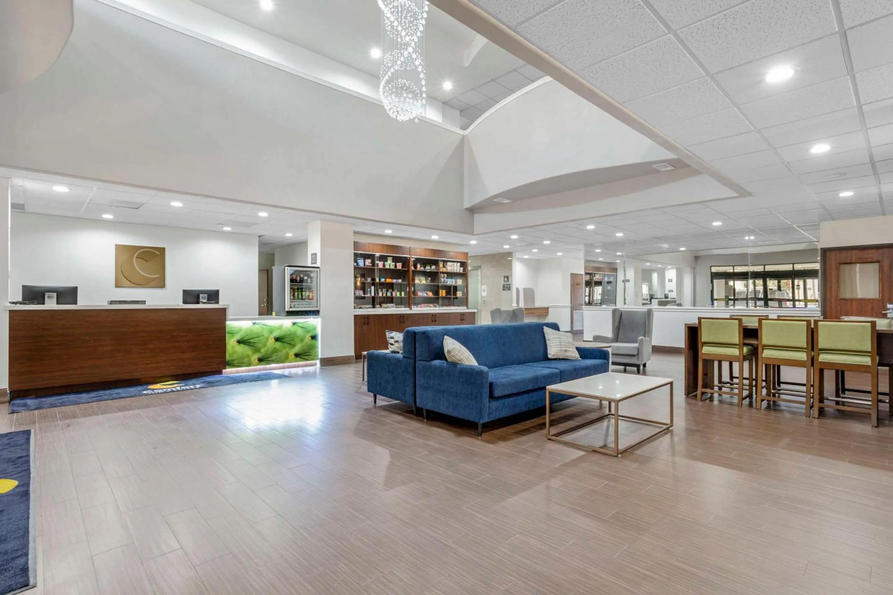 Lobby or reception in Comfort Suites Houston NW - Vintage Park
