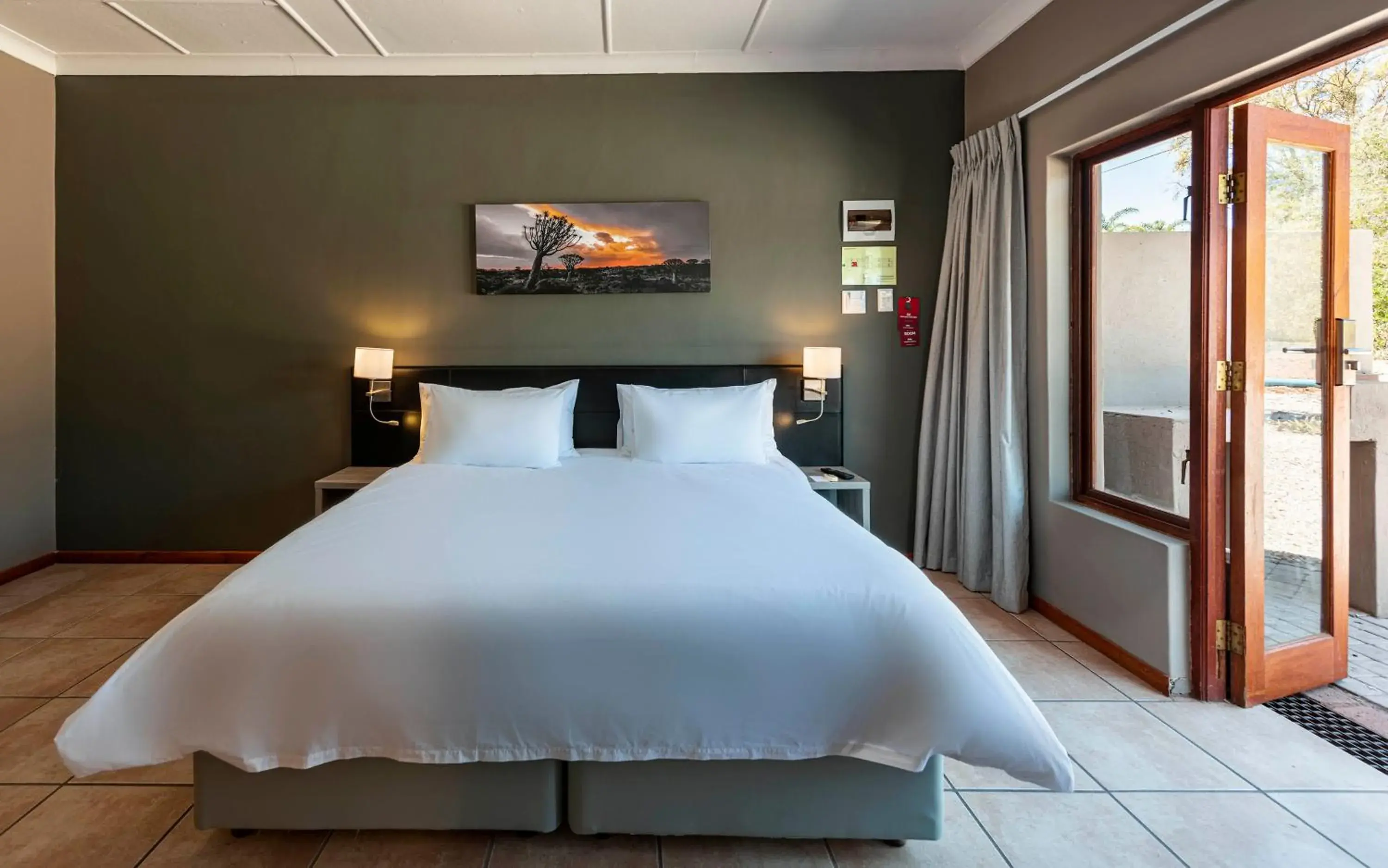 Deluxe Double or Twin Room - single occupancy in Upington Inn Deluxe Double or Twin Room - single occupancy in Upington Inn