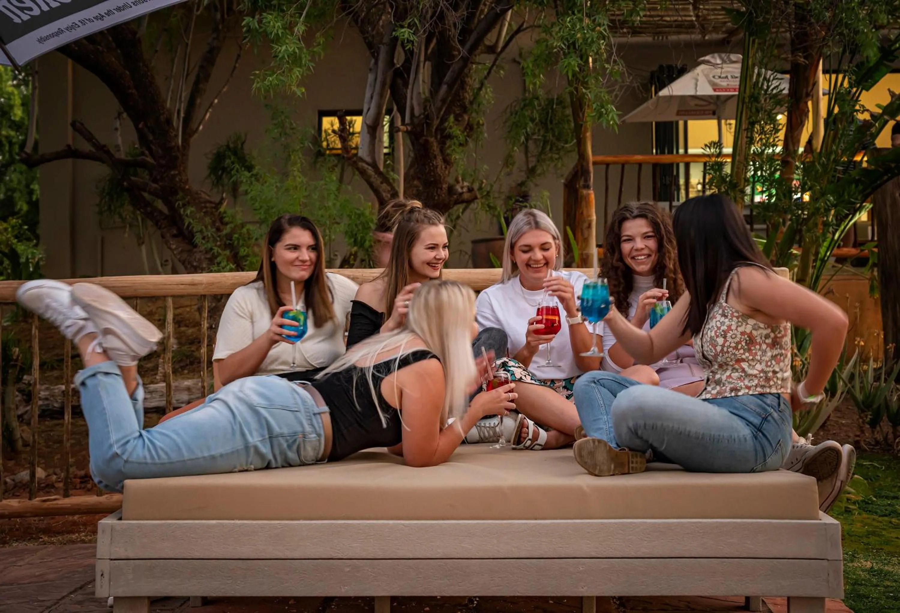 Restaurant/places to eat in Upington Inn