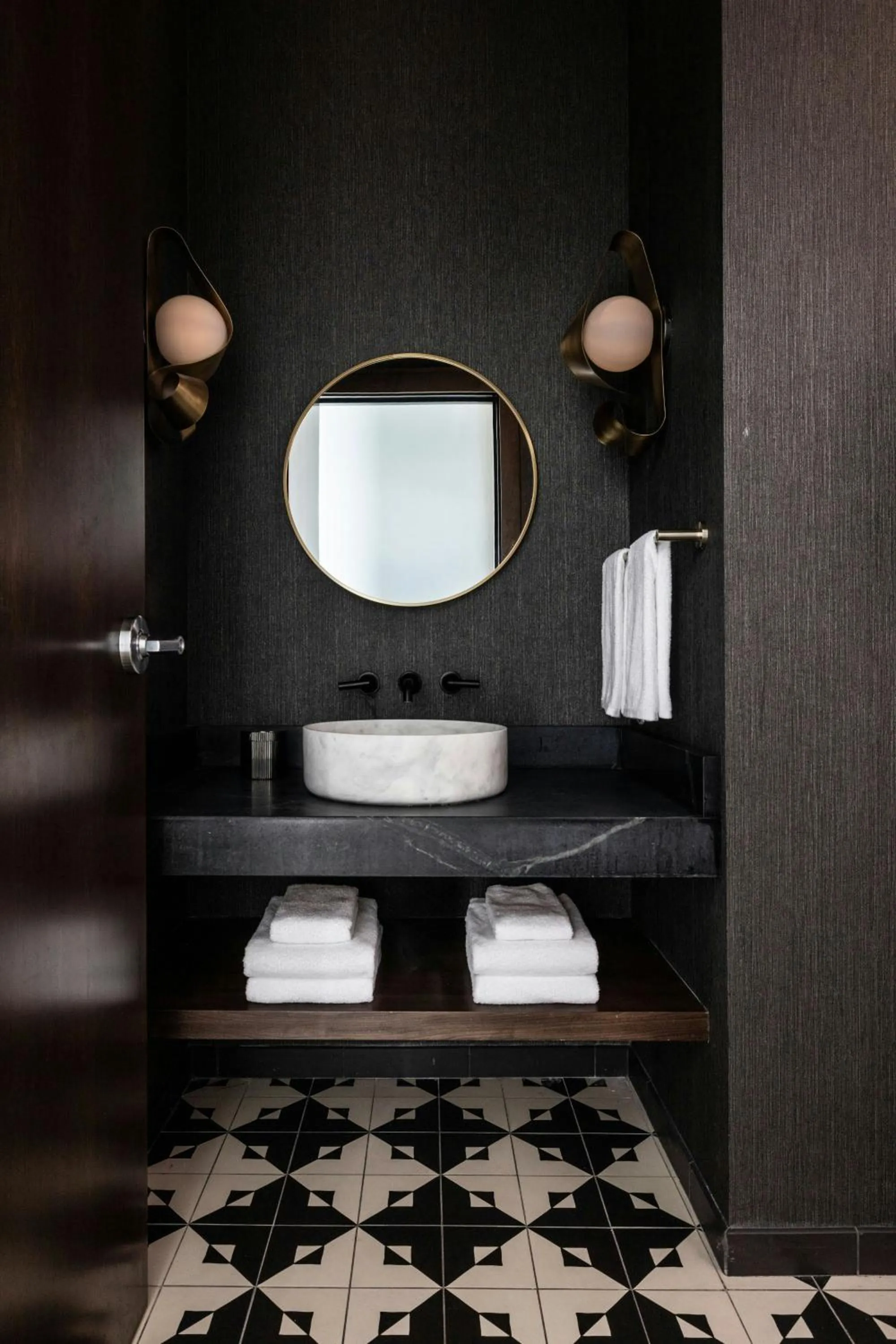 Bathroom in The Tess, Autograph Collection