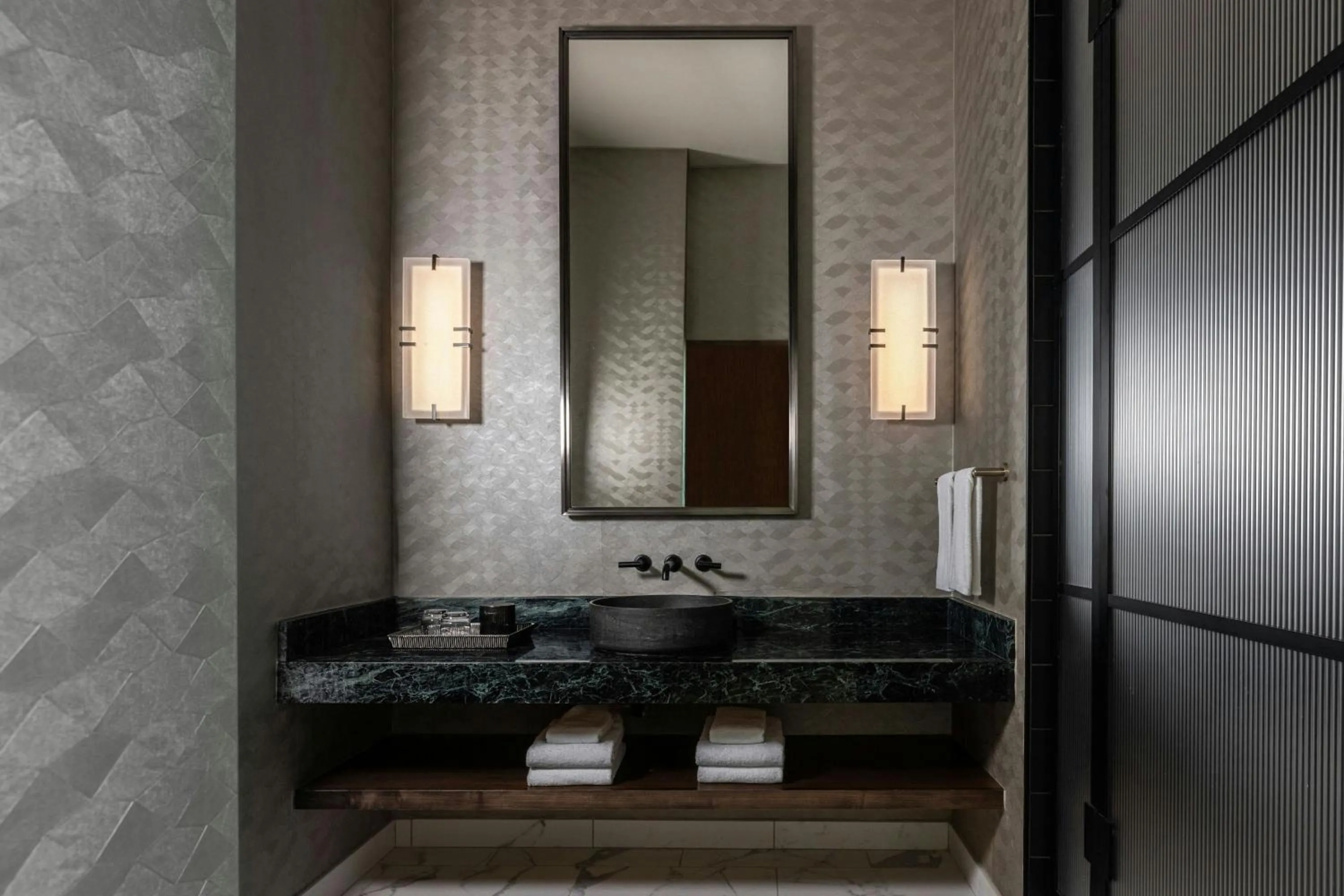 Bathroom in The Tess, Autograph Collection