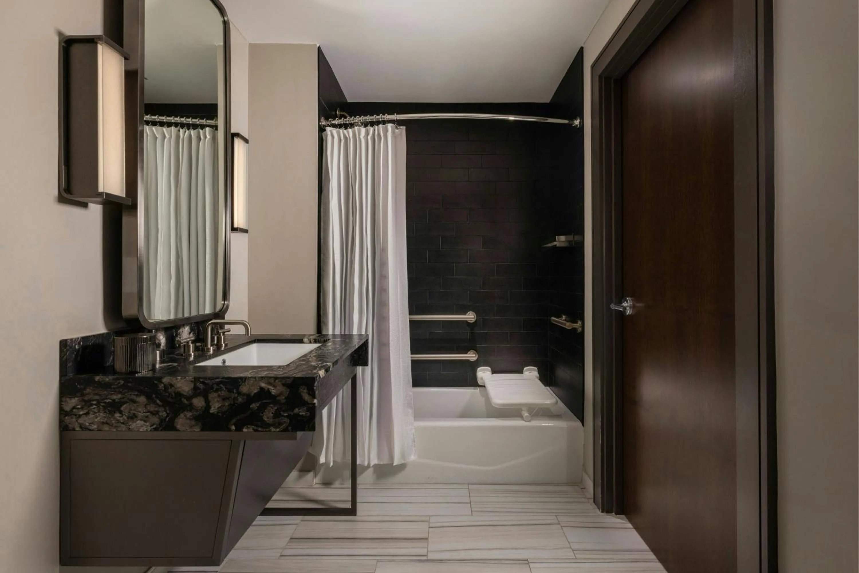 Photo of the whole room in The Tess, Autograph Collection