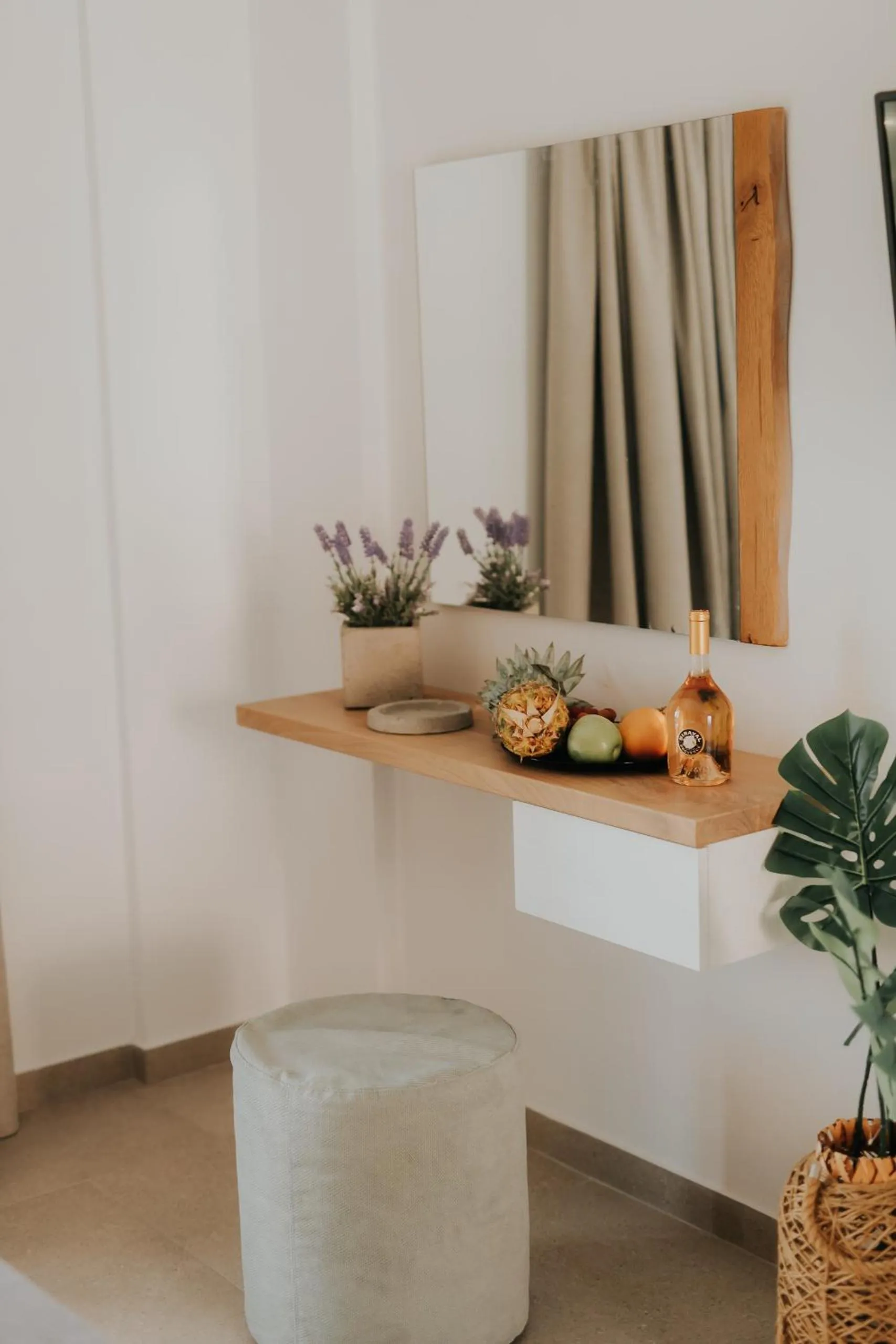 Photo of the whole room in Elia boutique hotel