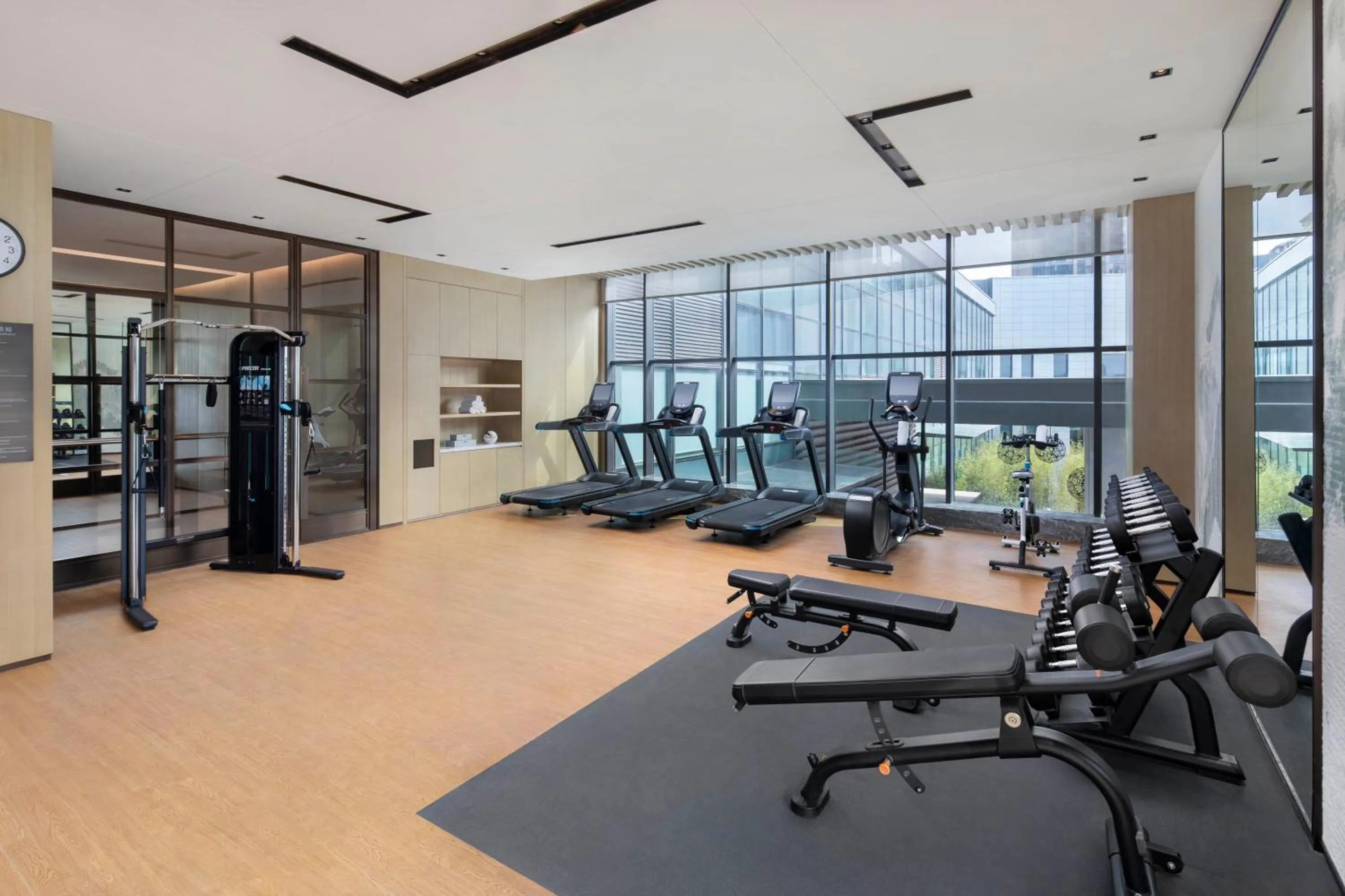 Fitness centre/facilities in Doubletree By Hilton Kunming Airport