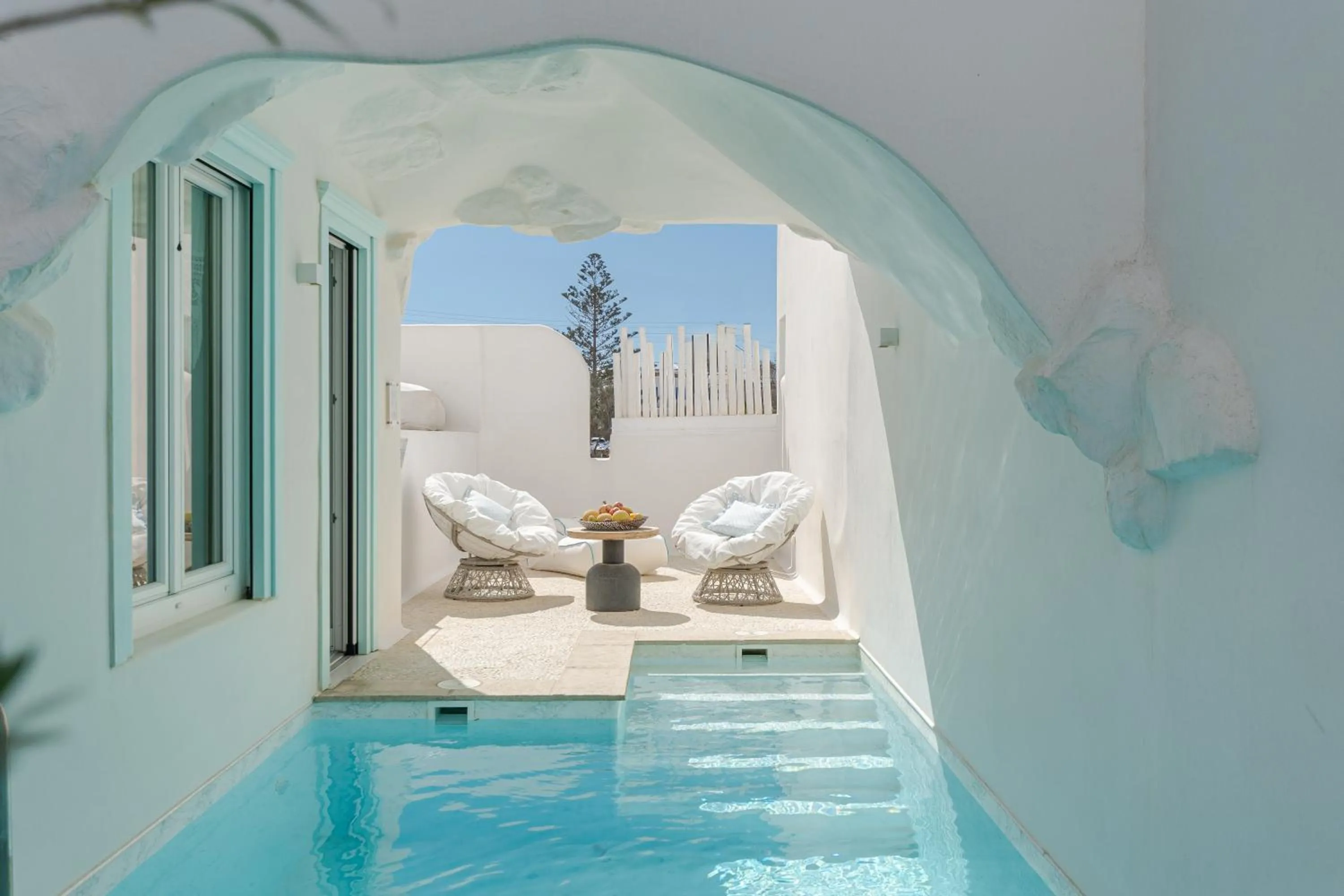 Property building in Majo Suites Hotel