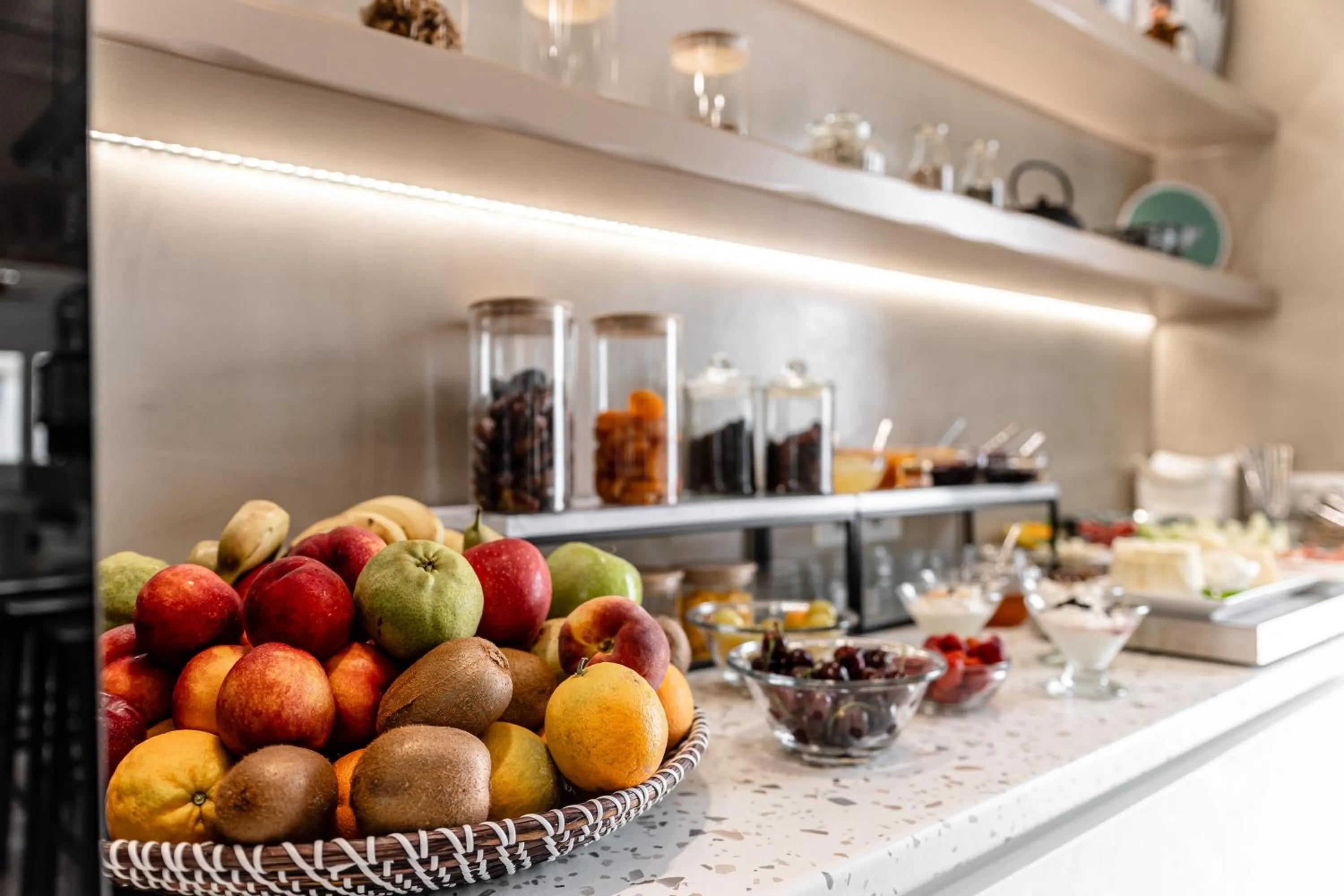 Spring in Majo Suites Hotel