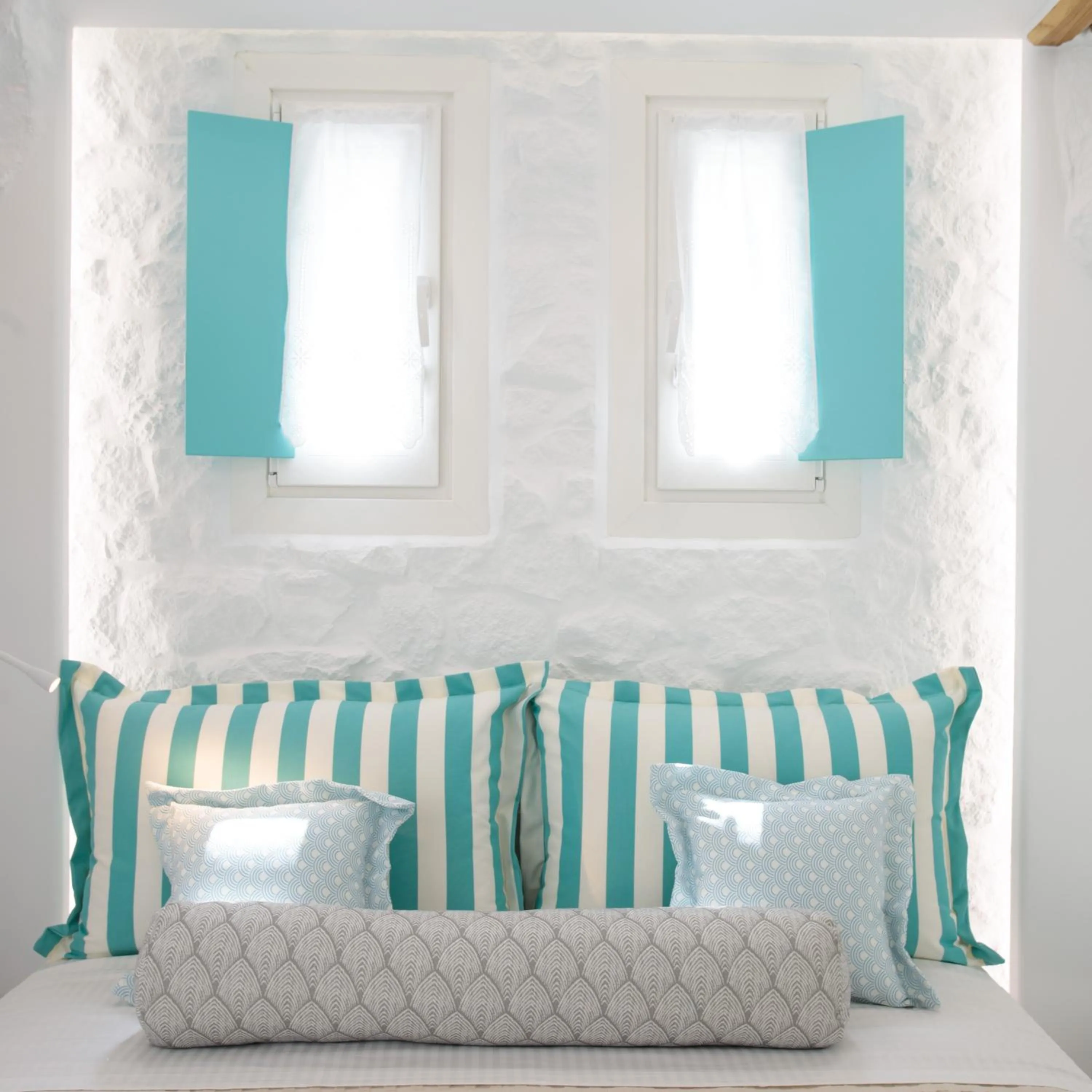 Staff, Bed in Majo Suites Hotel