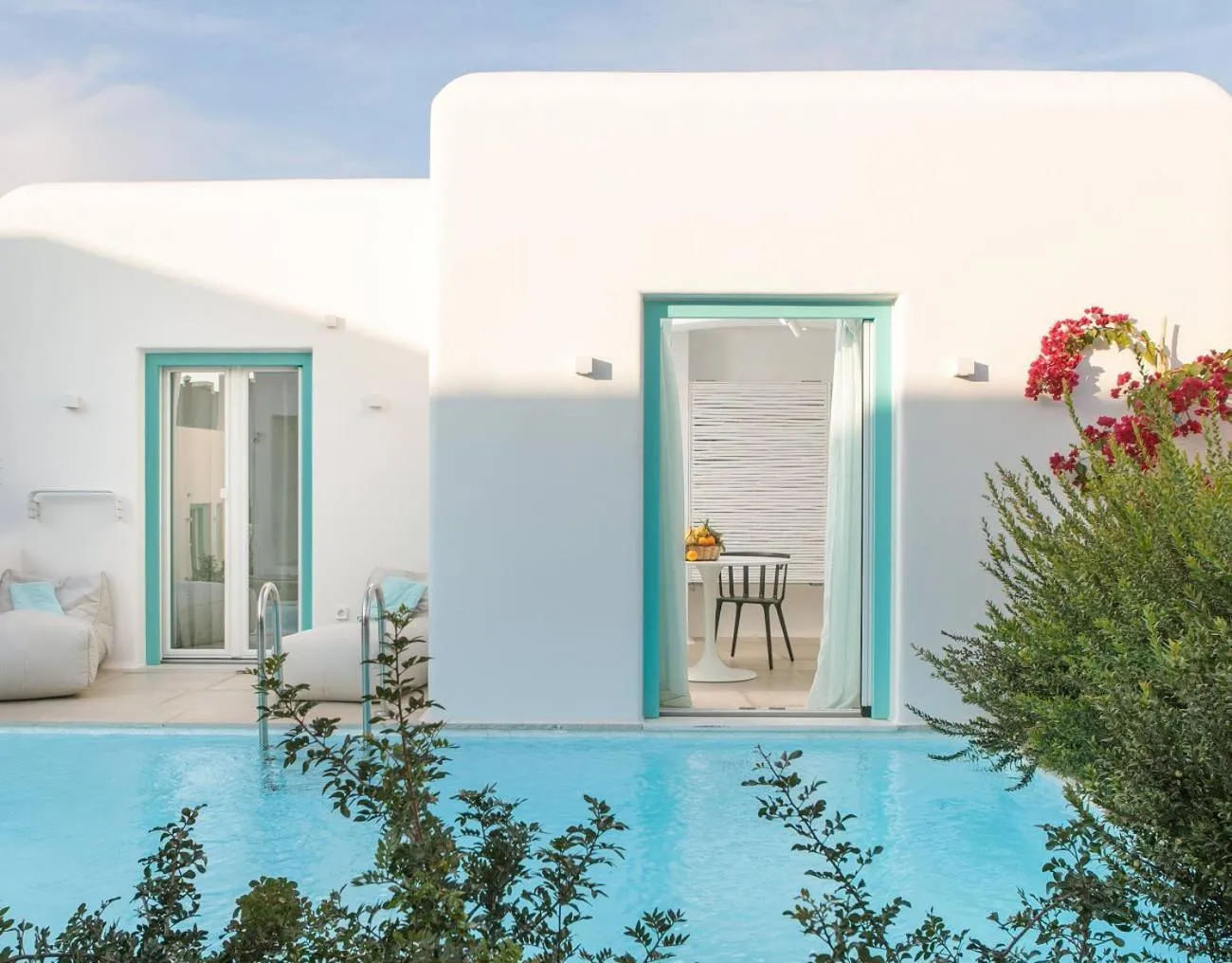 Property building in Majo Suites Hotel