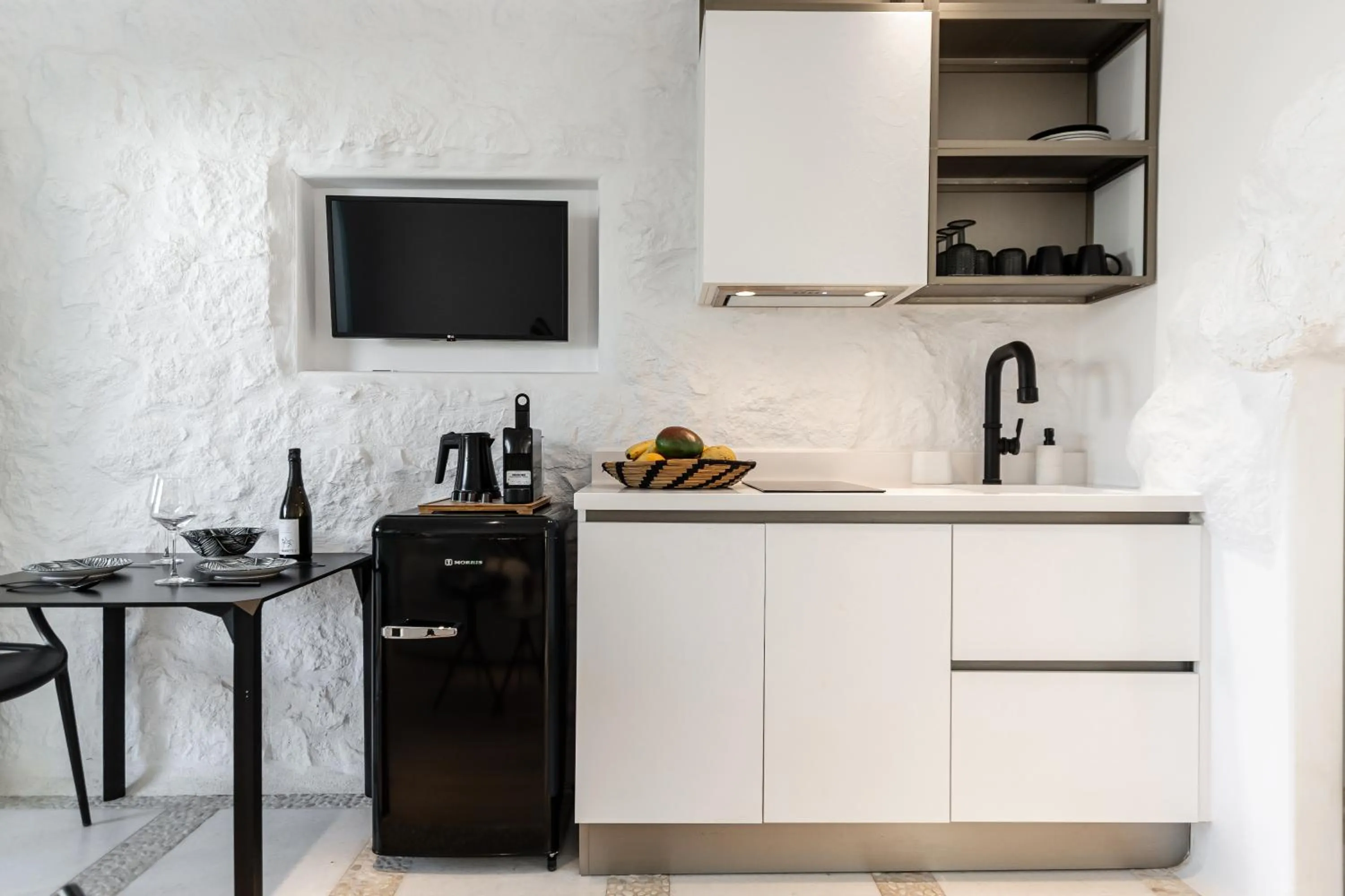 Patio in Majo Suites Hotel