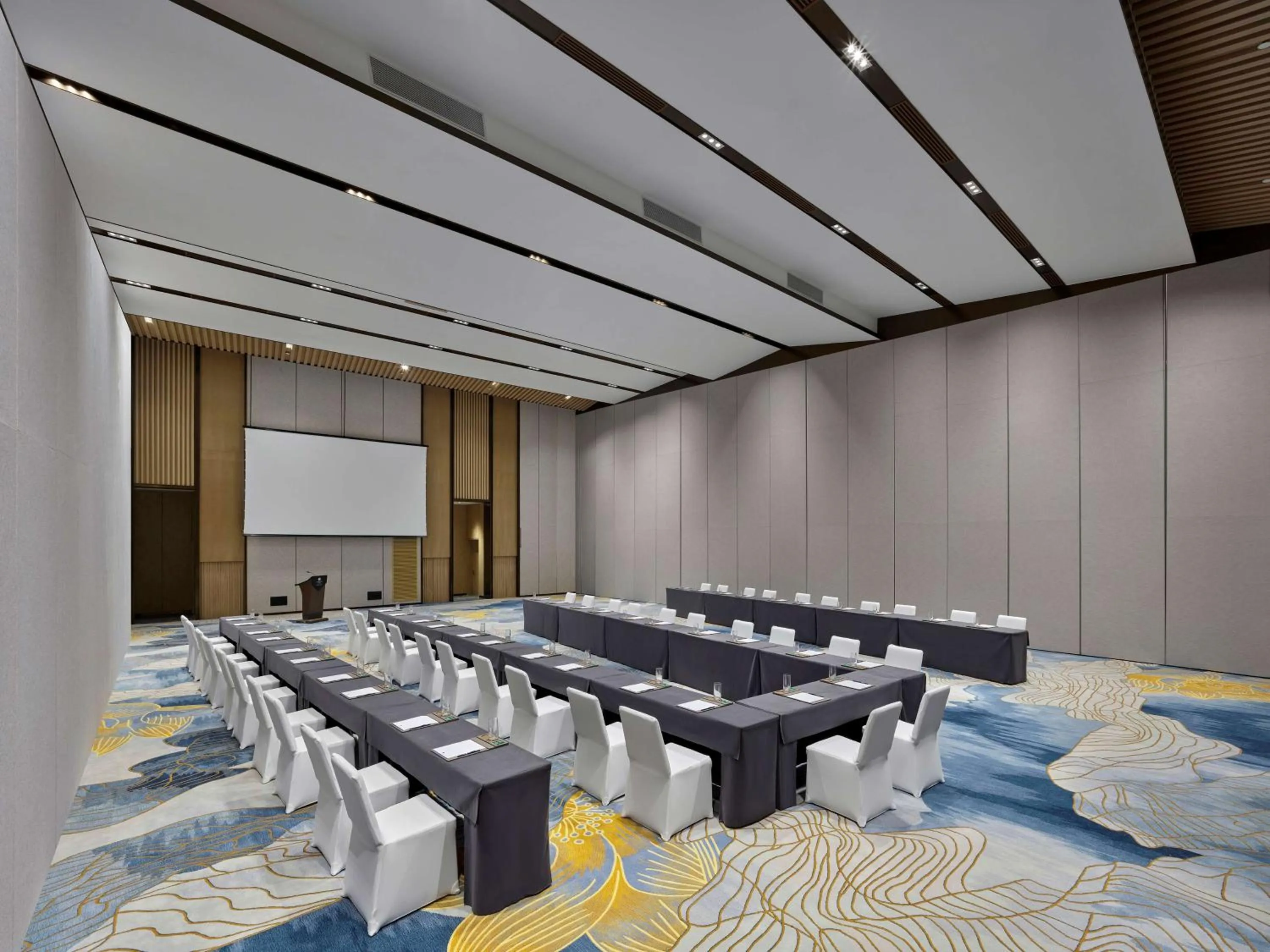 Meeting/conference room in Doubletree By Hilton Beijing Badaling