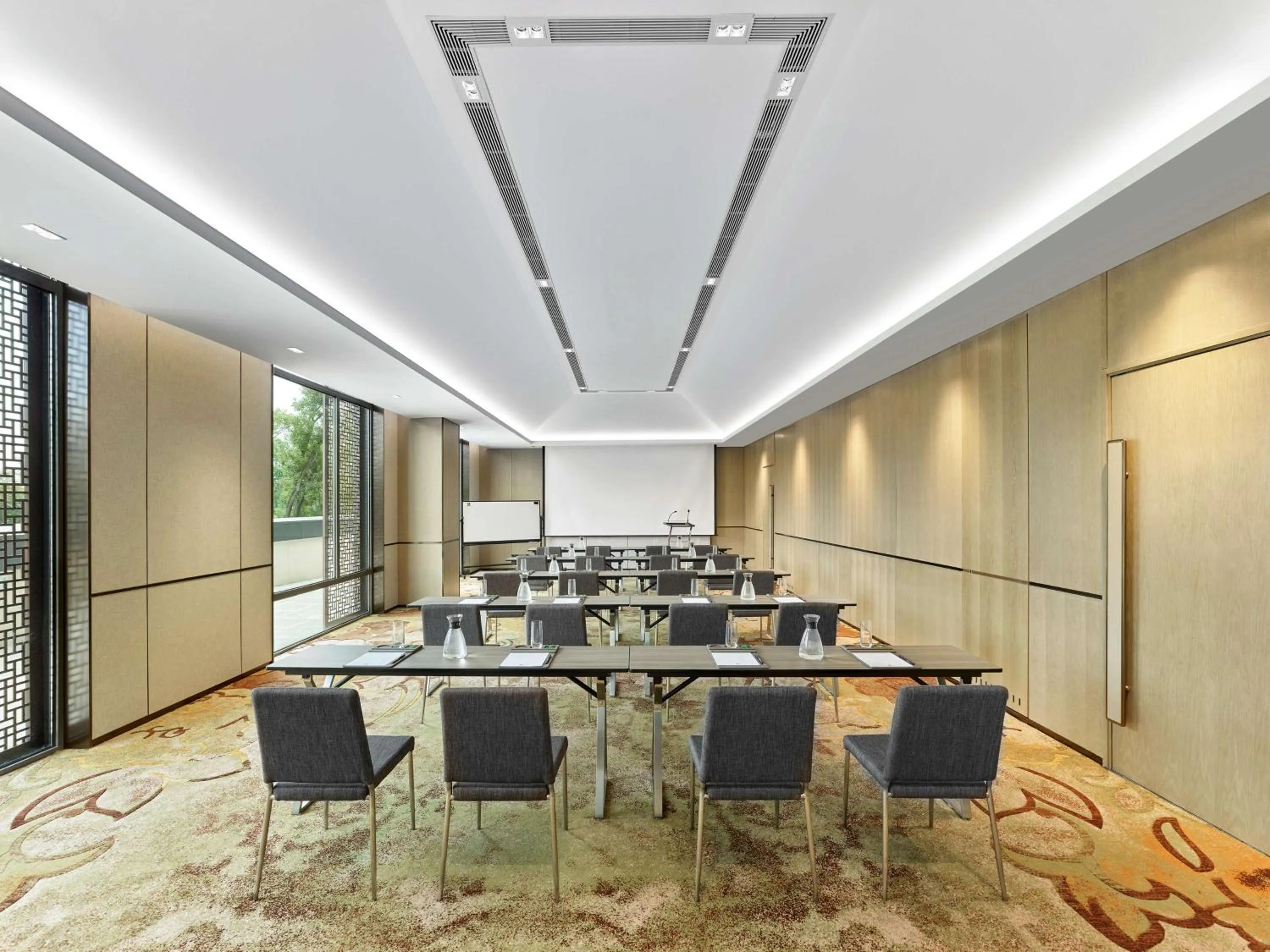 Meeting/conference room in Doubletree By Hilton Beijing Badaling