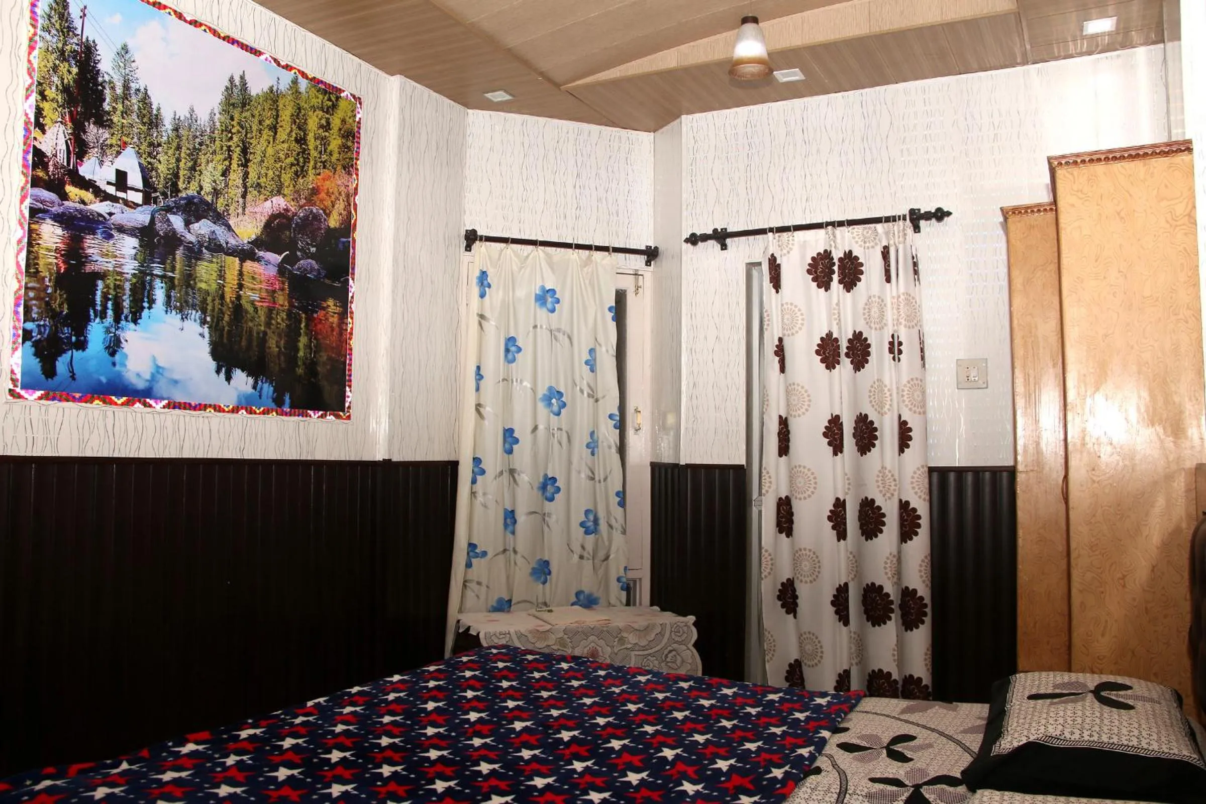 Bed in Hotel Tip Top