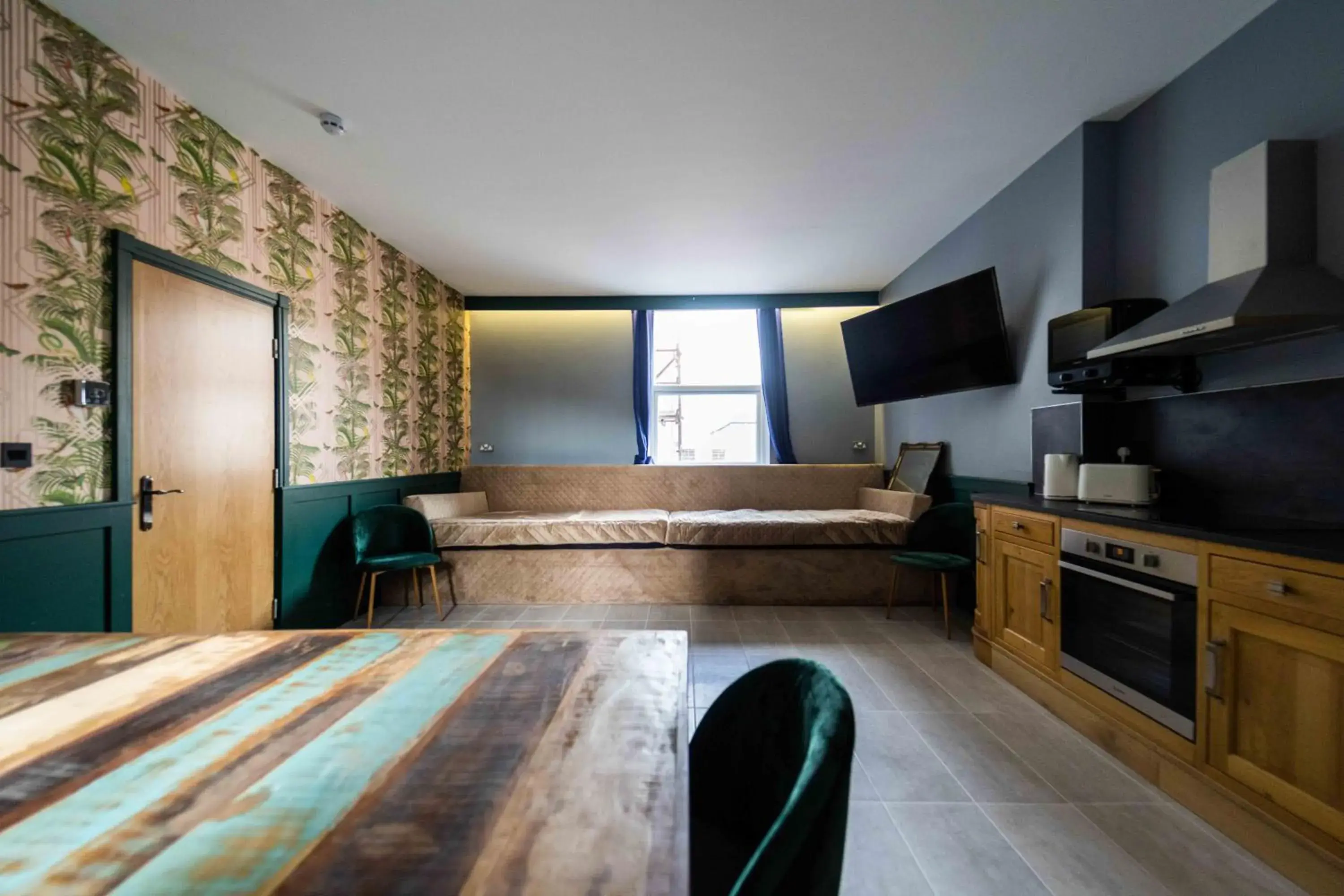 Deluxe Apartment in Luxury Blackpool Apartments by Sasco Deluxe Apartment in Luxury Blackpool Apartments by Sasco