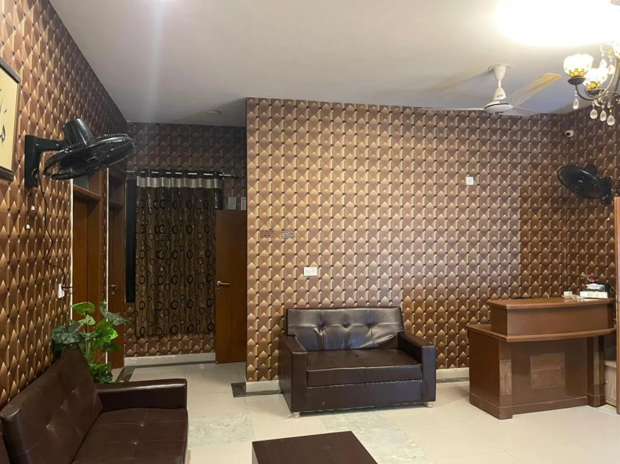 Hotel Executive Lodge