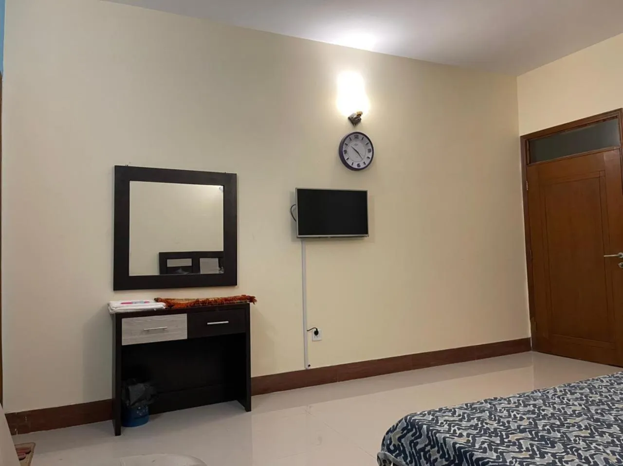 Bed in Hotel Executive Lodge