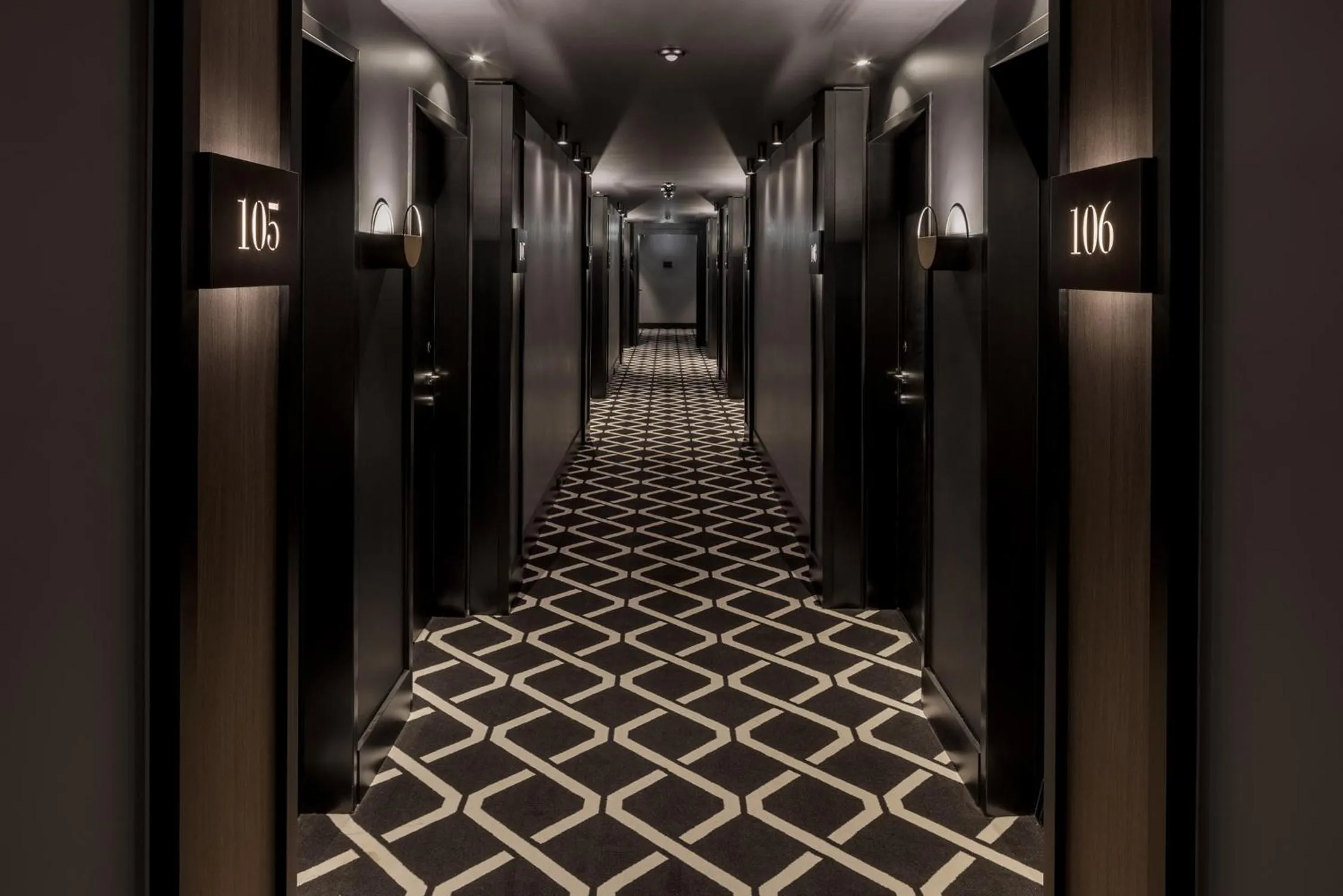 Staff in Hotel AMANO East Side