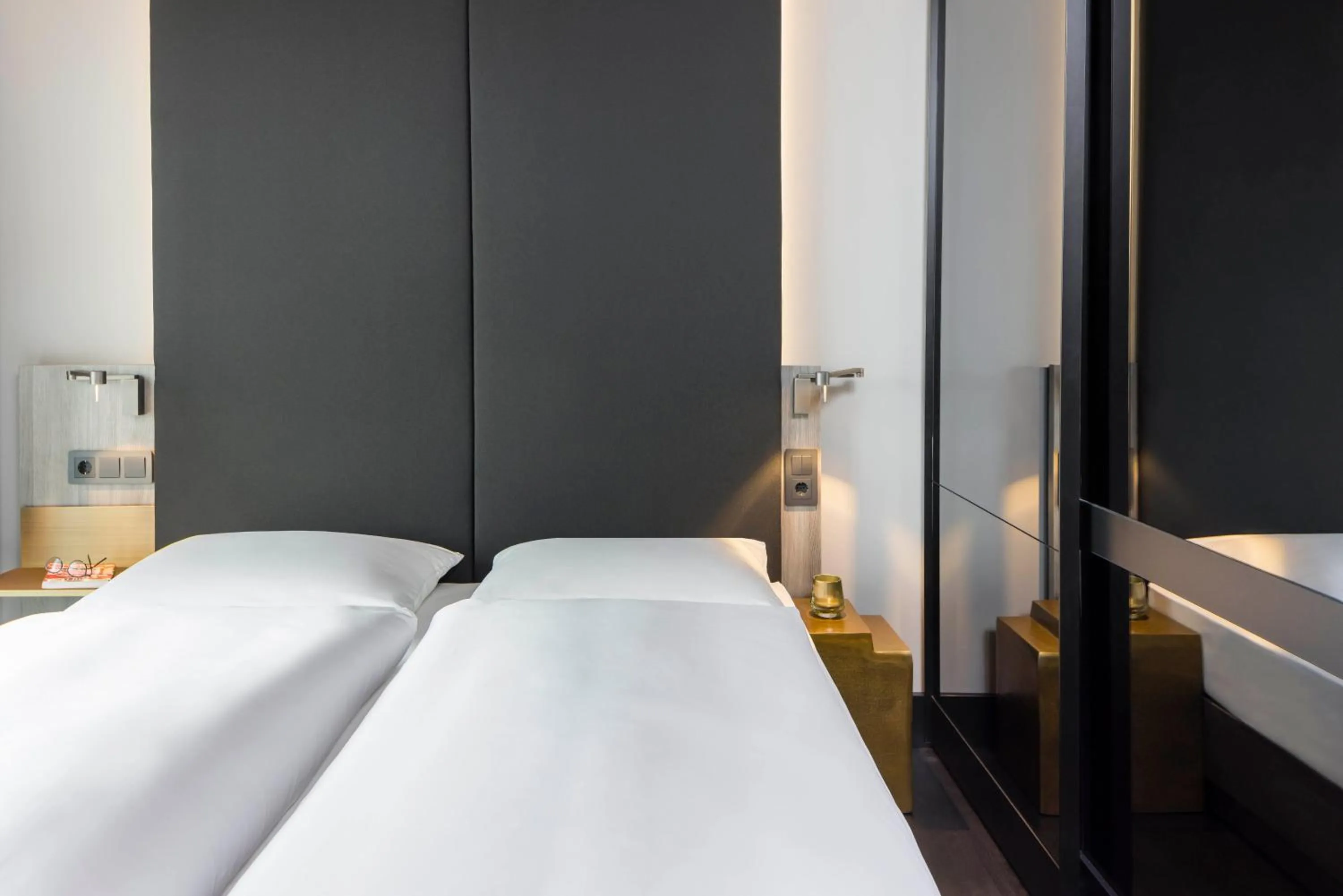 Bedroom, Bed in Hotel AMANO East Side