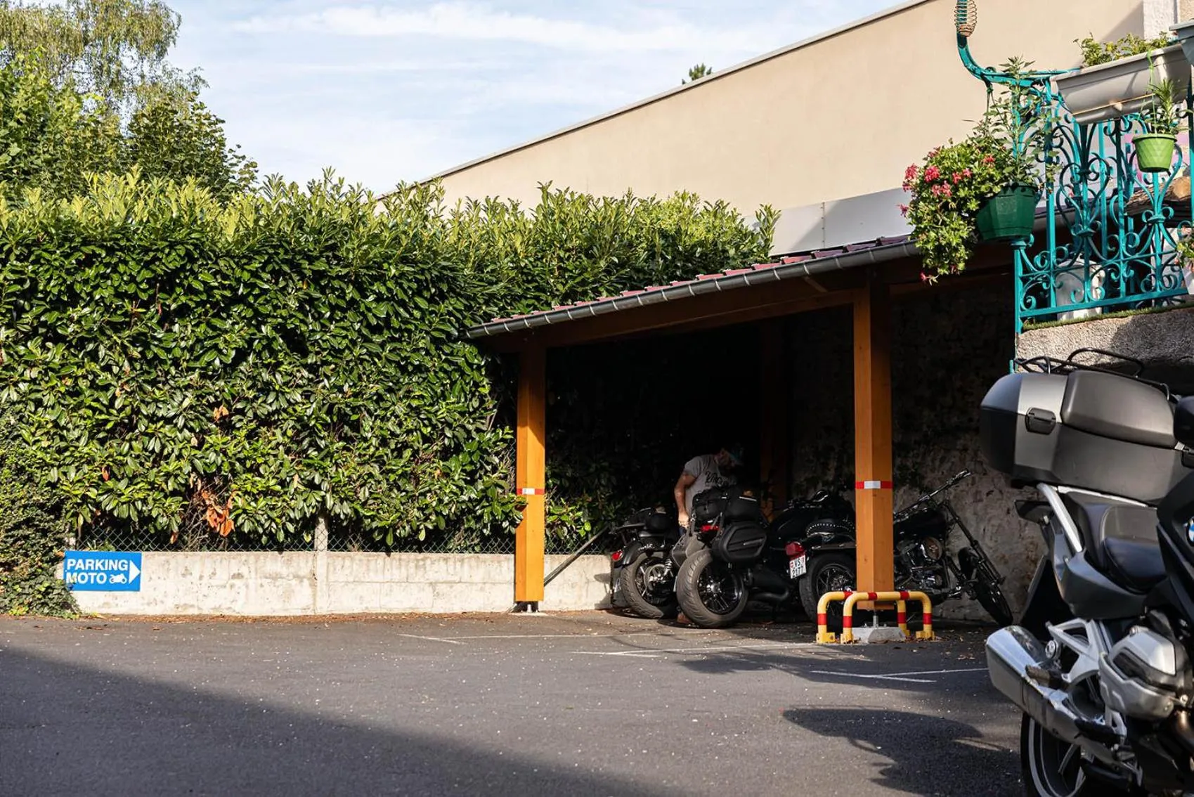 Parking in Deltour Hotel Le Puy En Velay