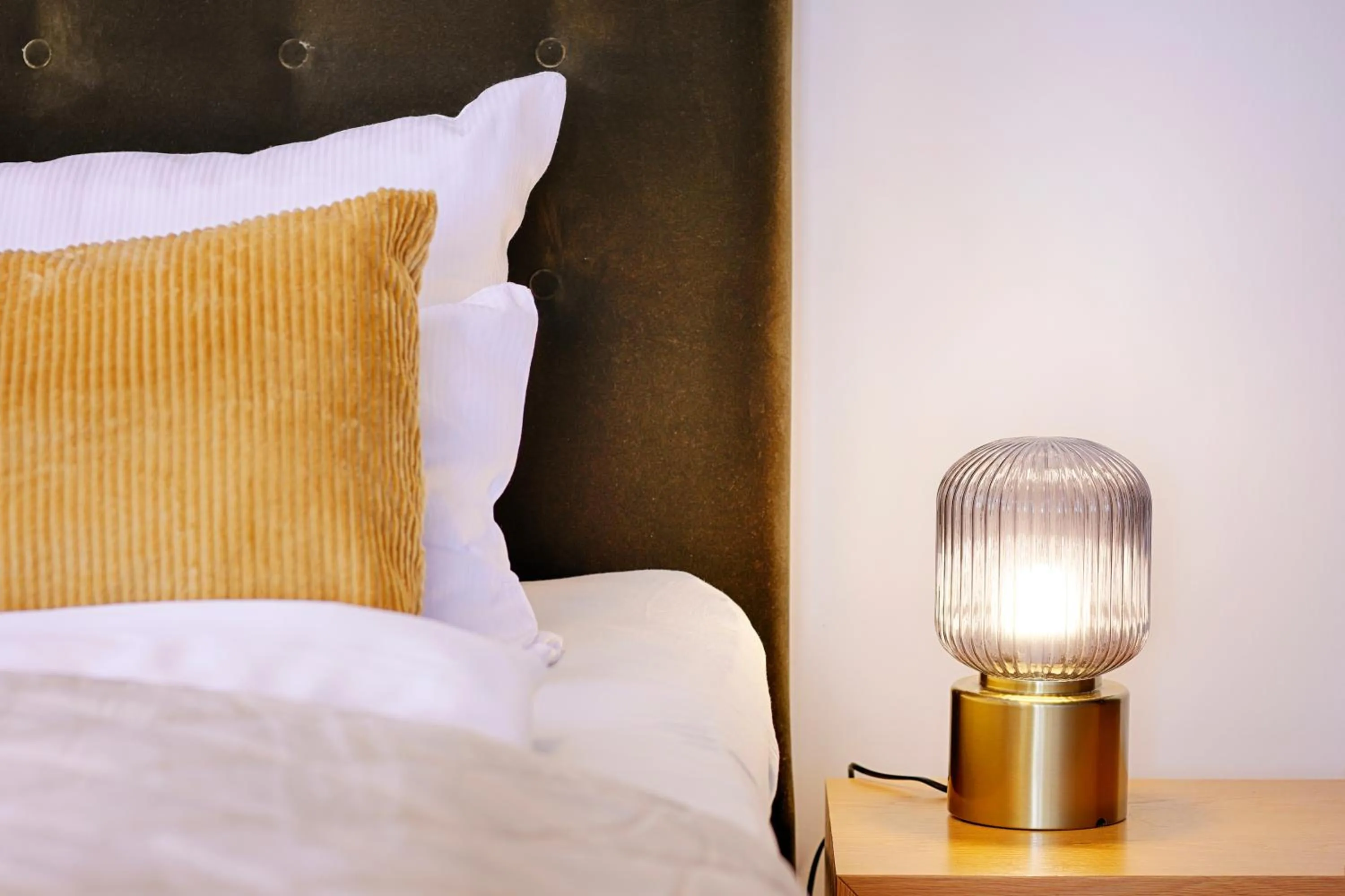 Decorative detail, Bed in homie hotel Wiener Botschaft