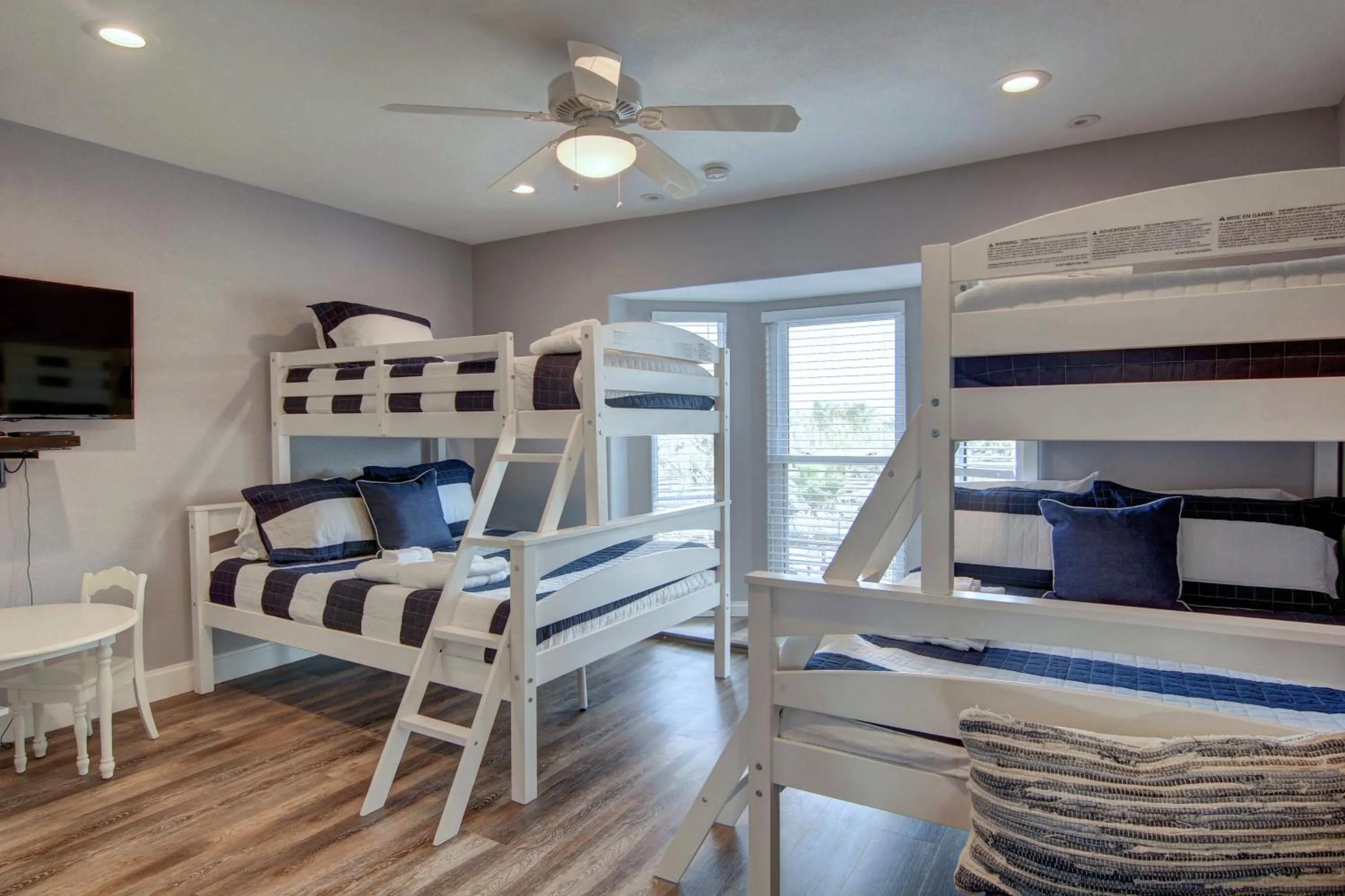 Other, Bed in Lost and Found GW110