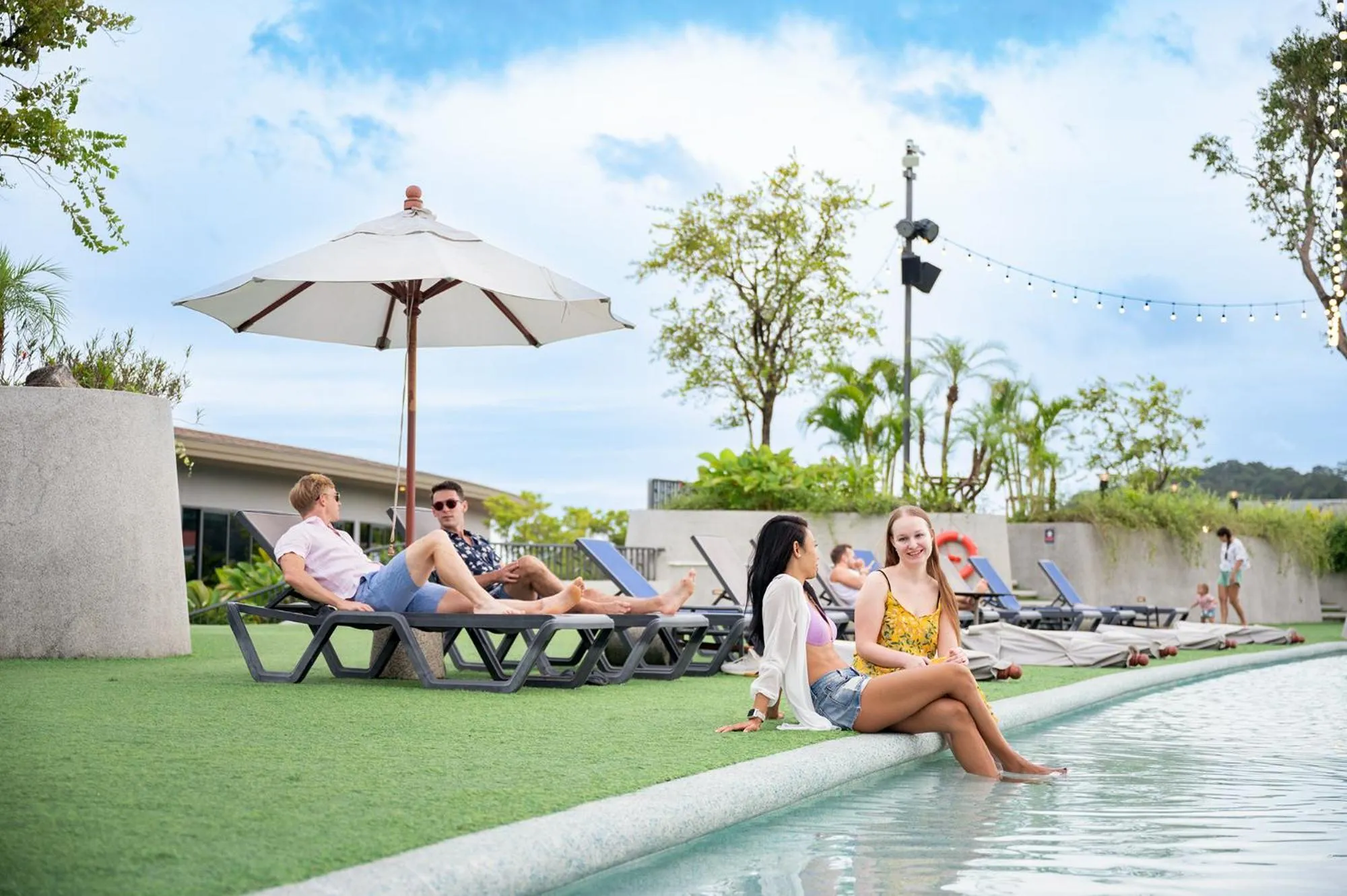 Swimming pool in HOMA Phuket Town