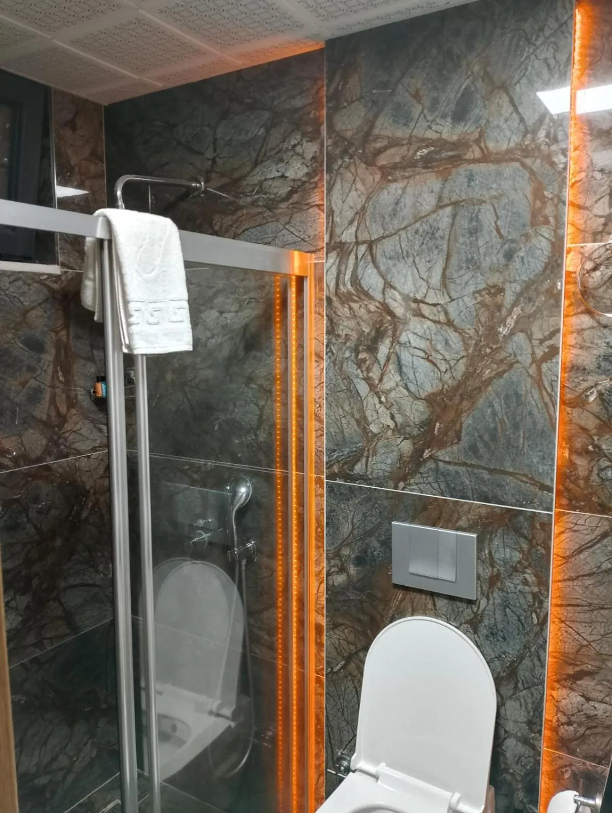 Shower in KALİSPERA HOTEL
