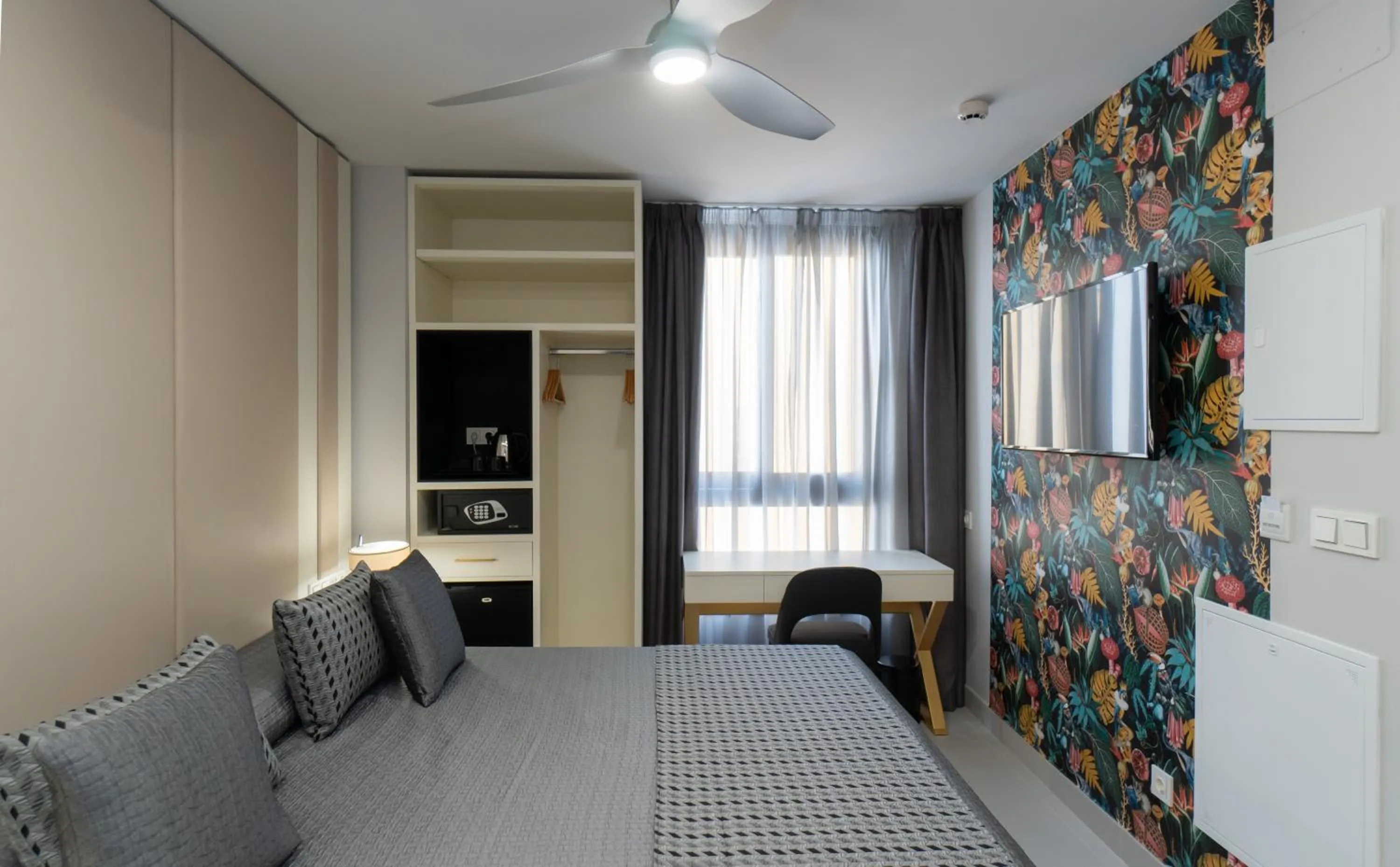 Bed in Hotel Perla del Sur