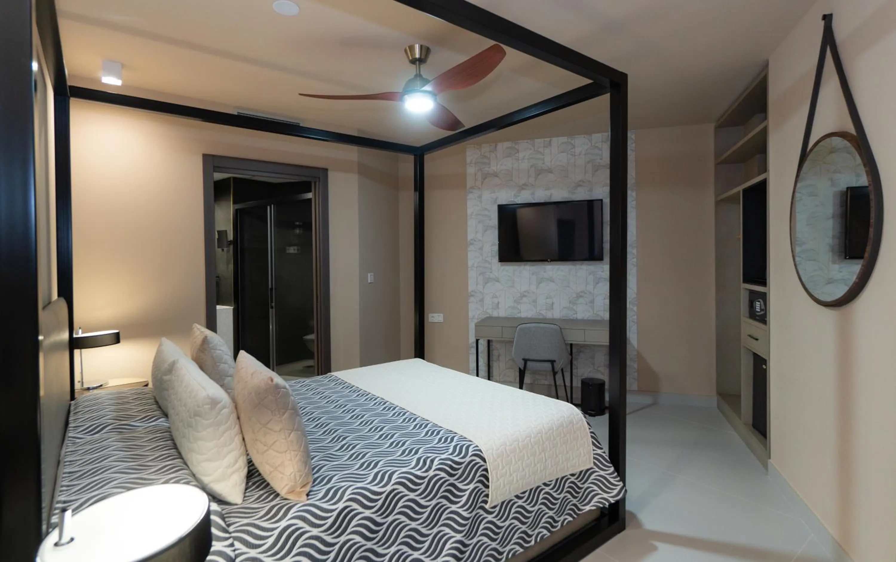 Bed in Hotel Perla del Sur