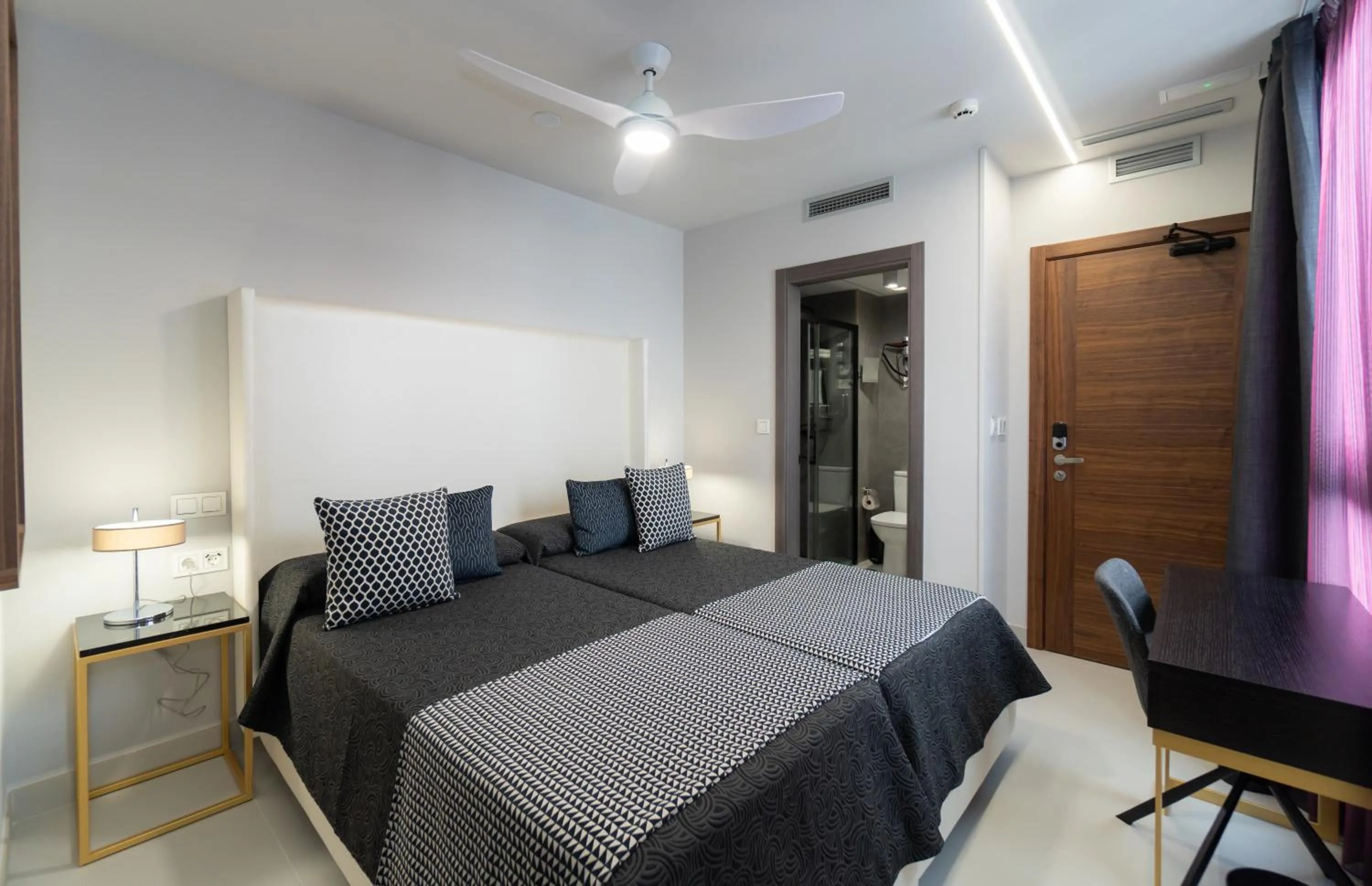 Bedroom, Bed in Hotel Perla del Sur