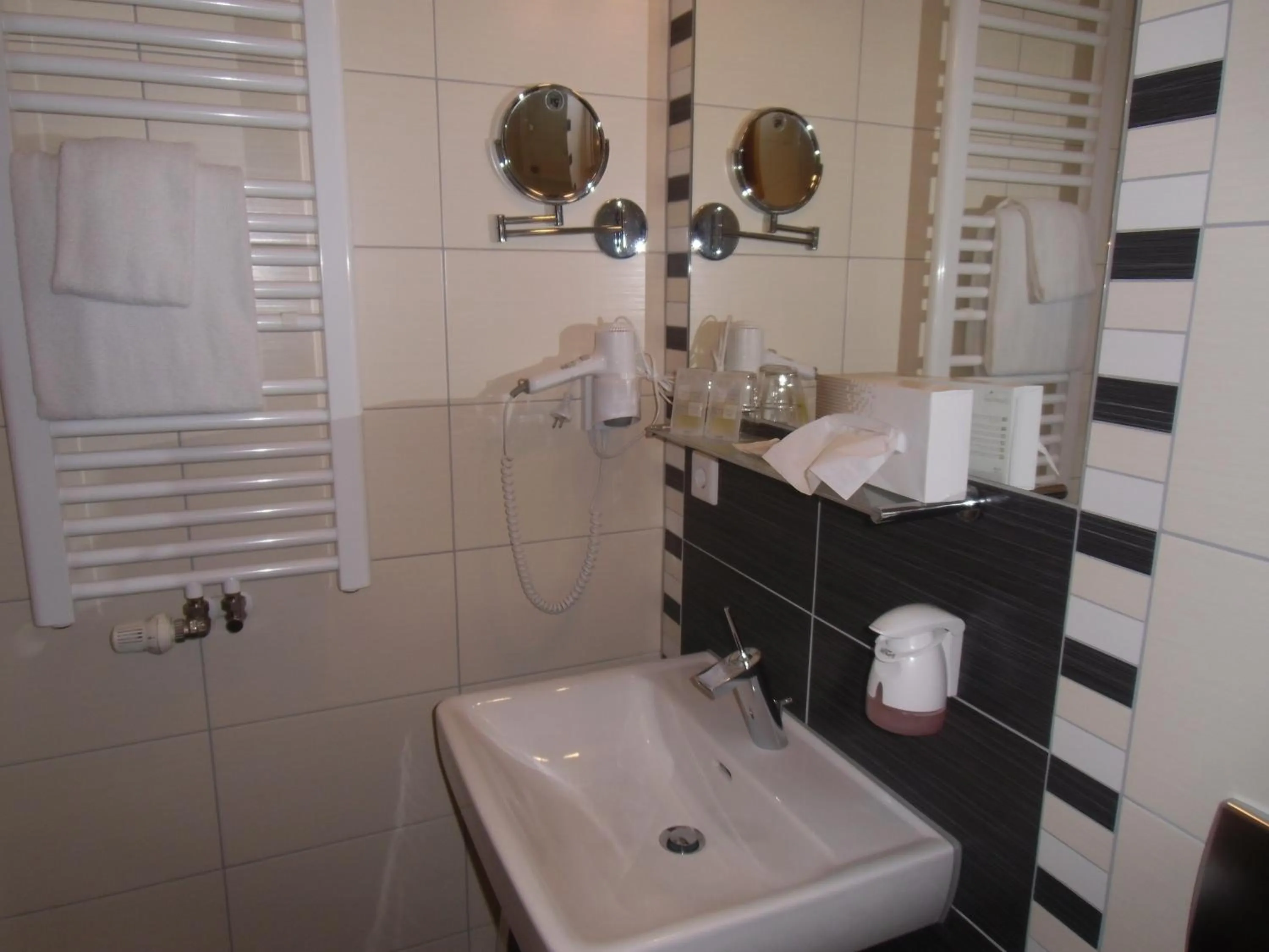 Bathroom in Gasthof zum Goldenen Lamm