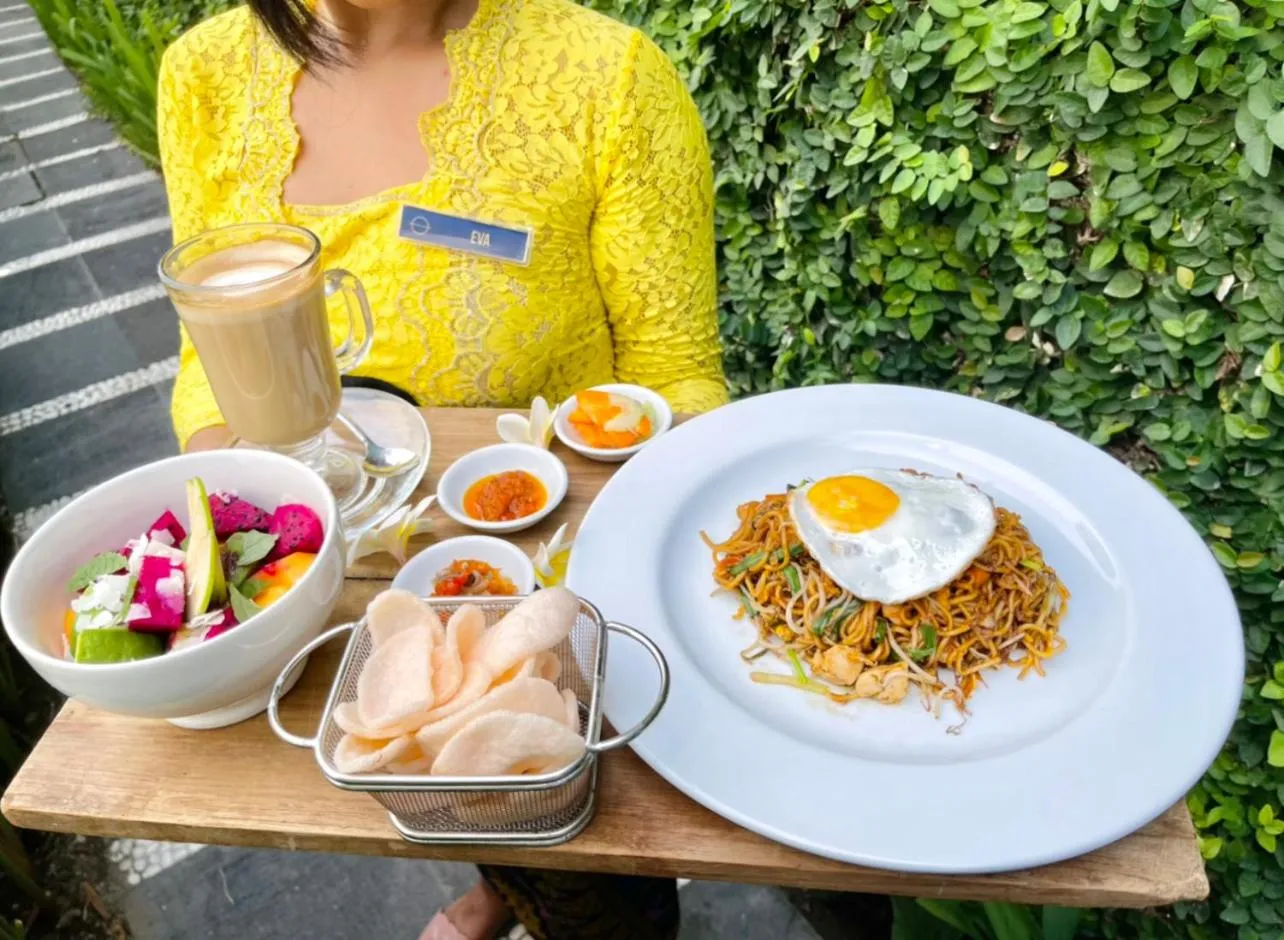 Breakfast in Alami Luxury Villa