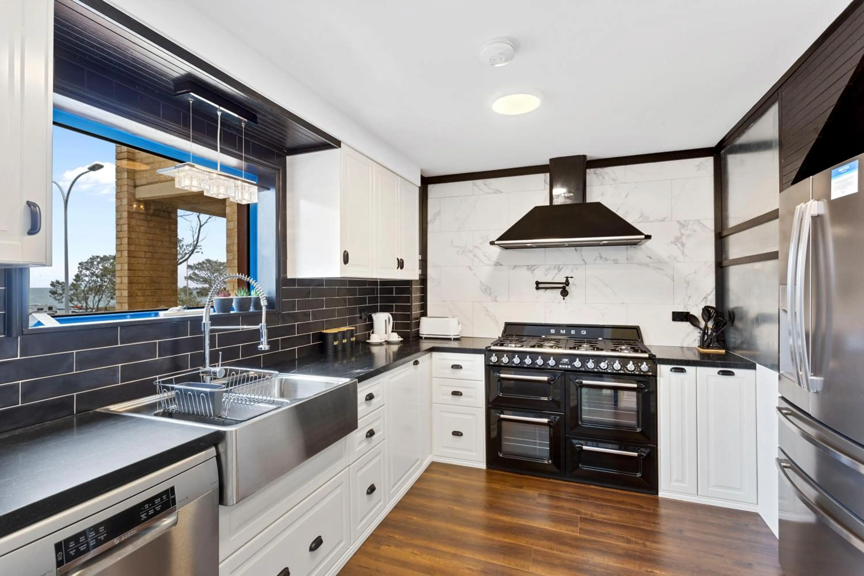 Kitchen or kitchenette in Nautica Residences Hillarys