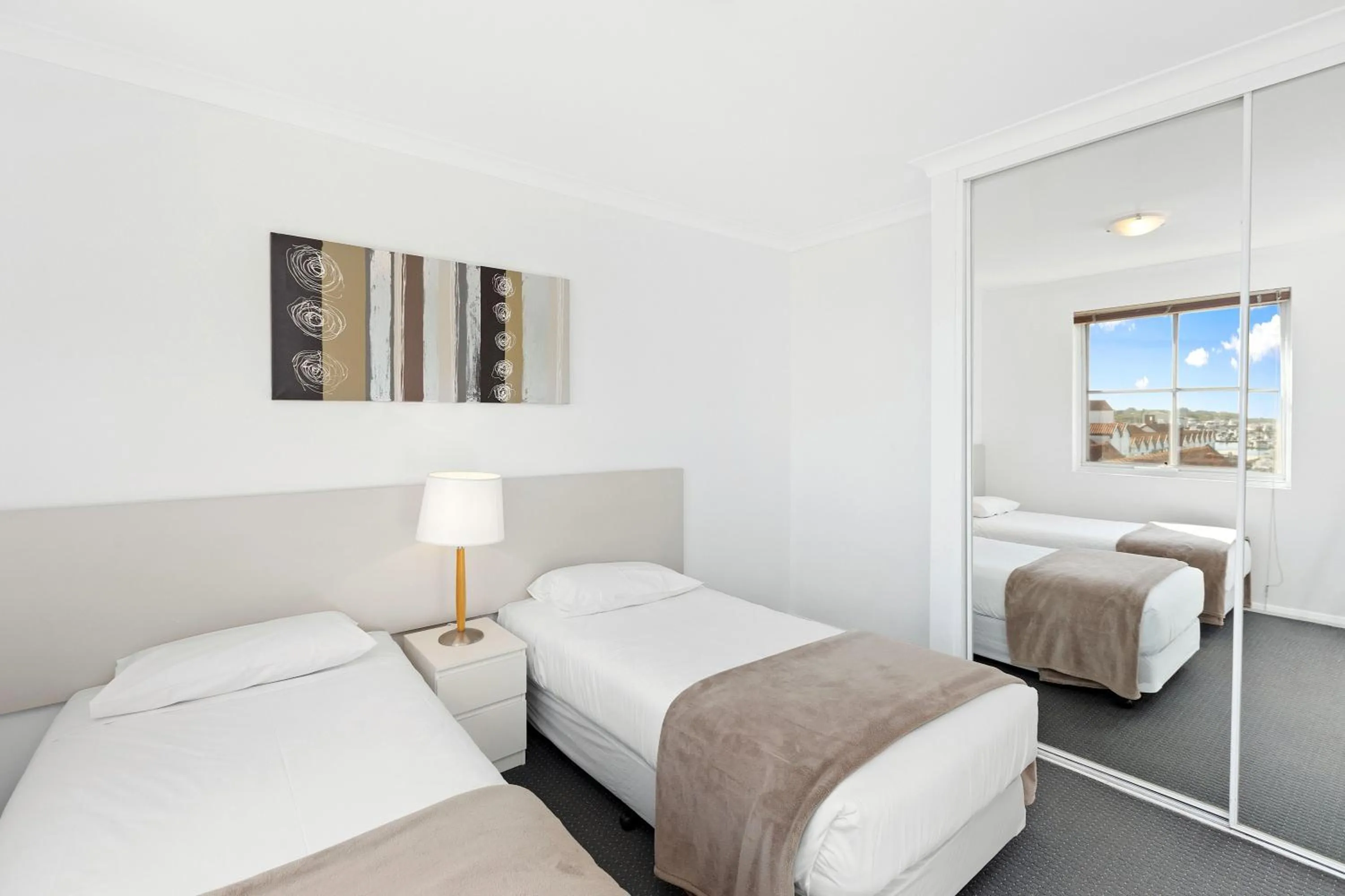 Bed in Nautica Residences Hillarys