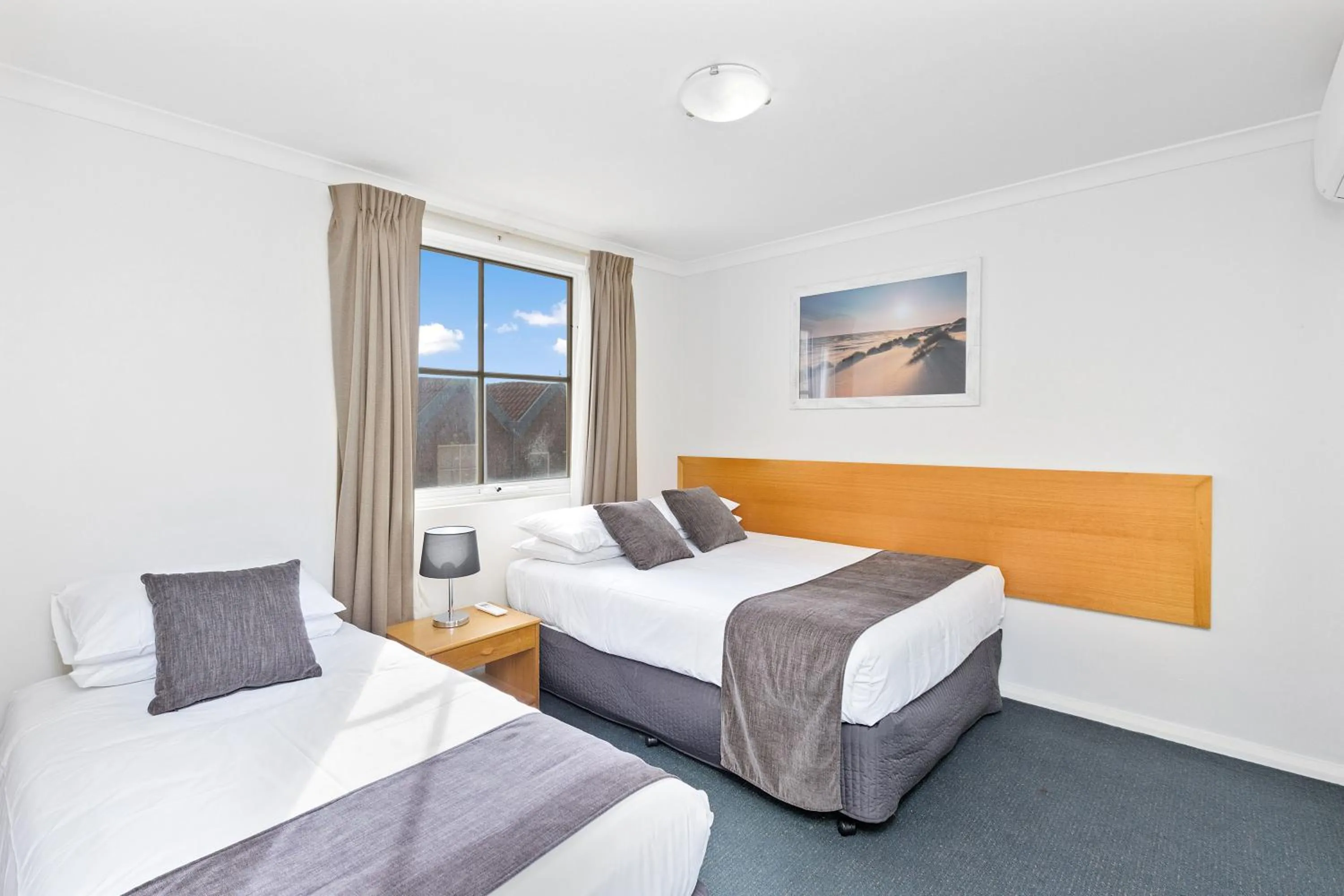 Bed in Nautica Residences Hillarys