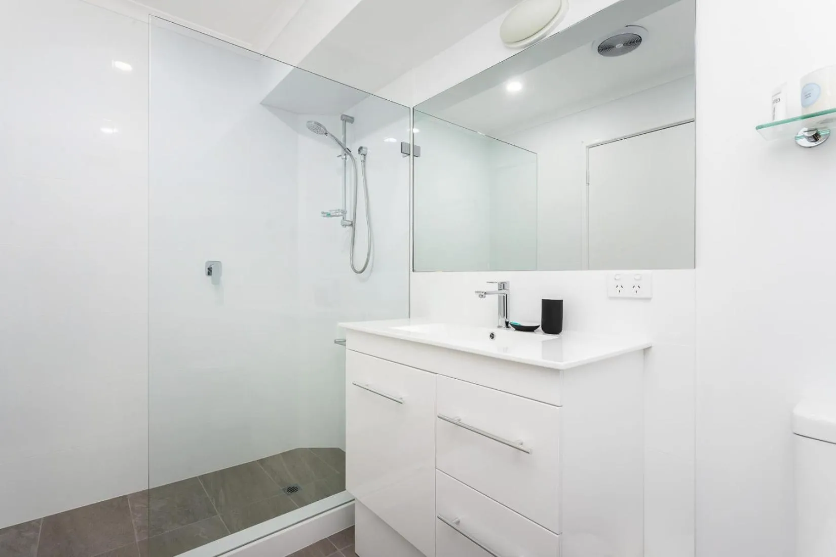 Bathroom in Nautica Residences Hillarys