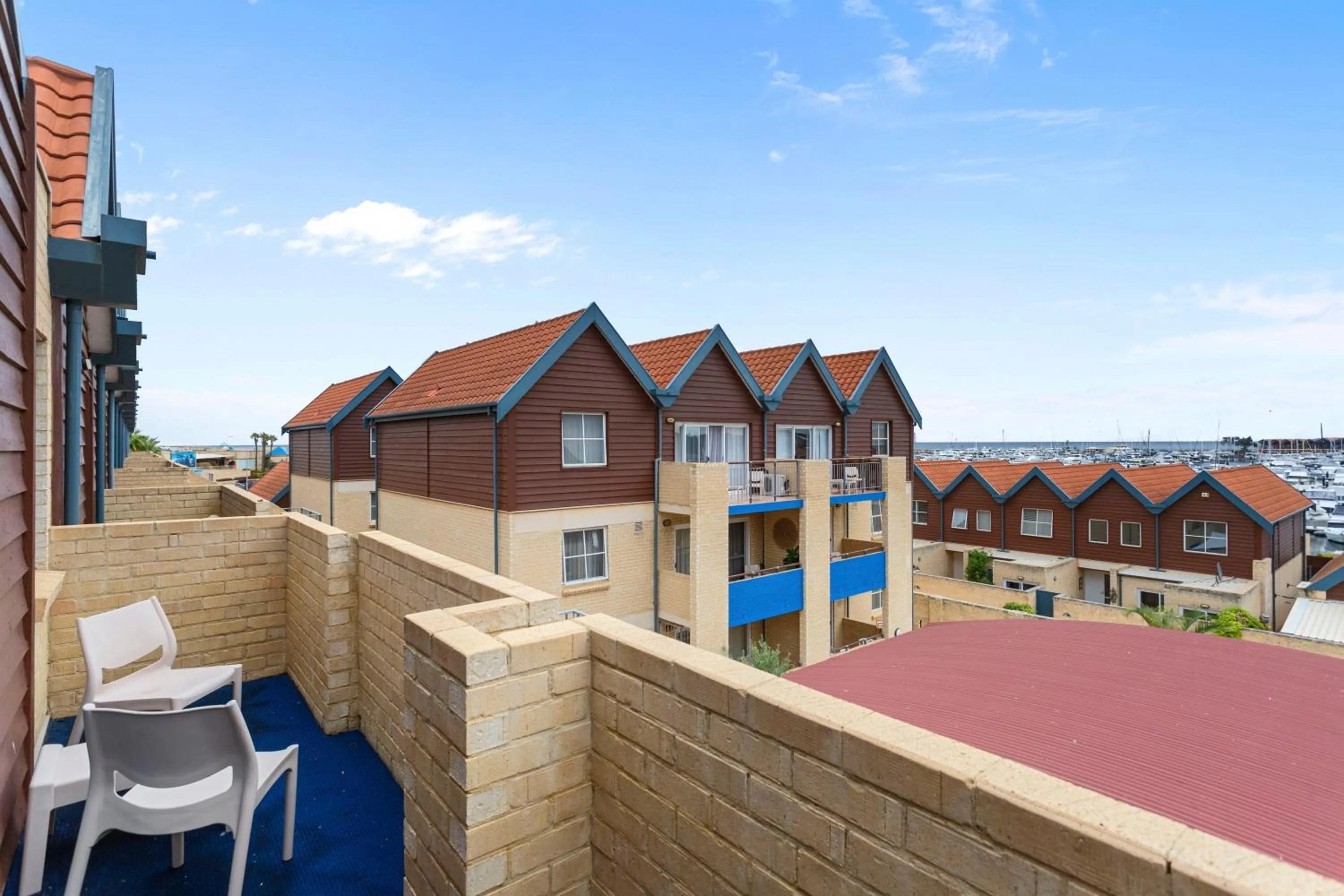 Property building in Nautica Residences Hillarys