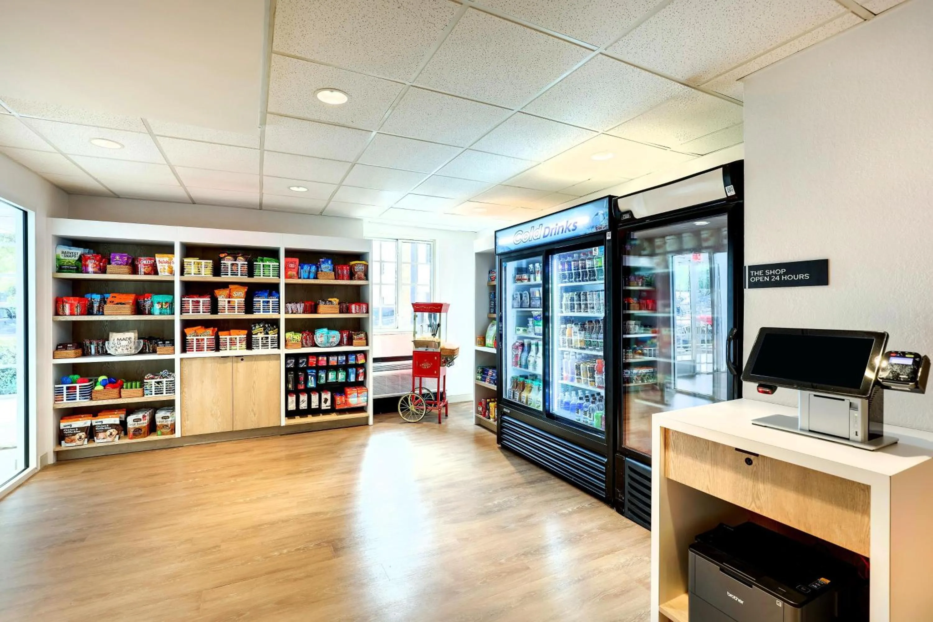 Food and drinks in Sonesta Simply Suites Las Vegas Convention Center