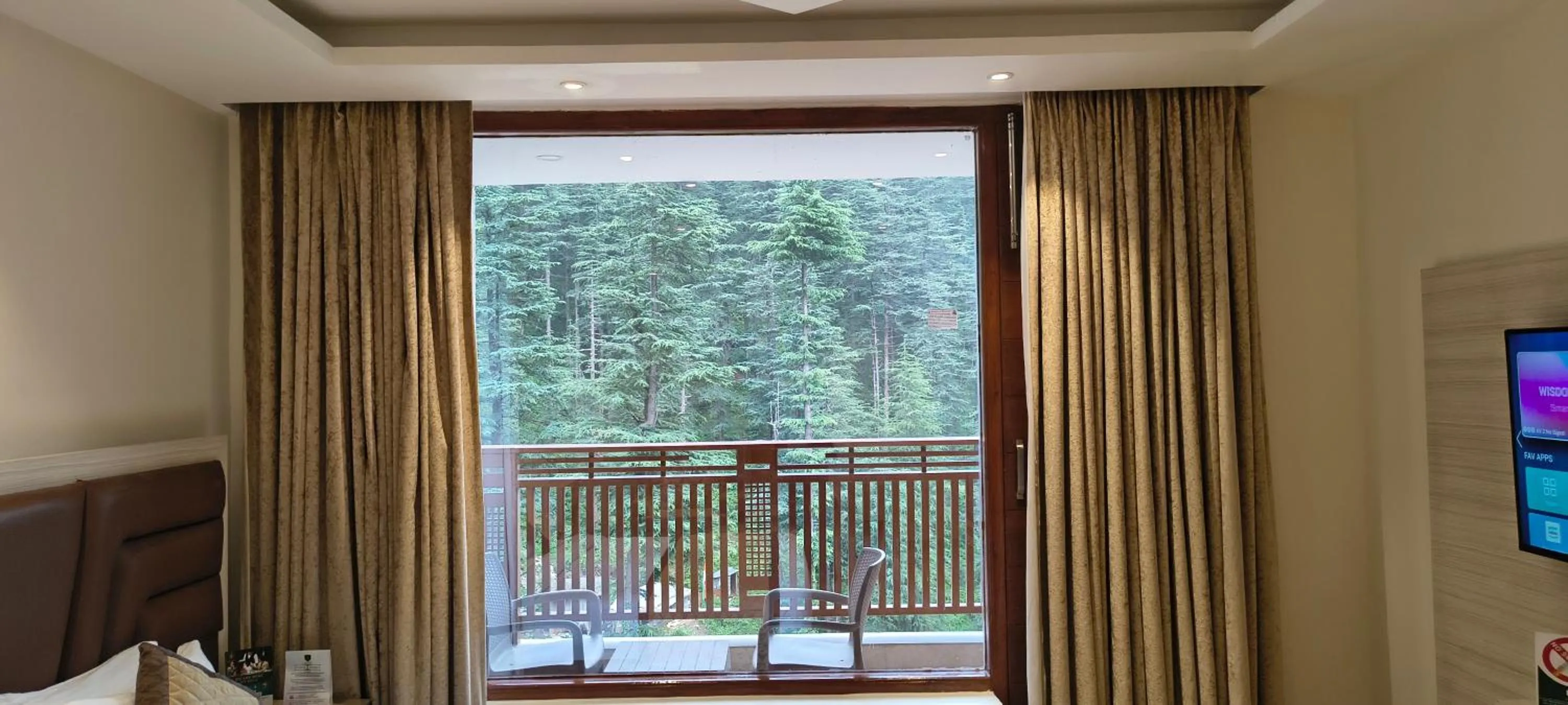 Balcony/Terrace in The Jungle Mountain Retreat