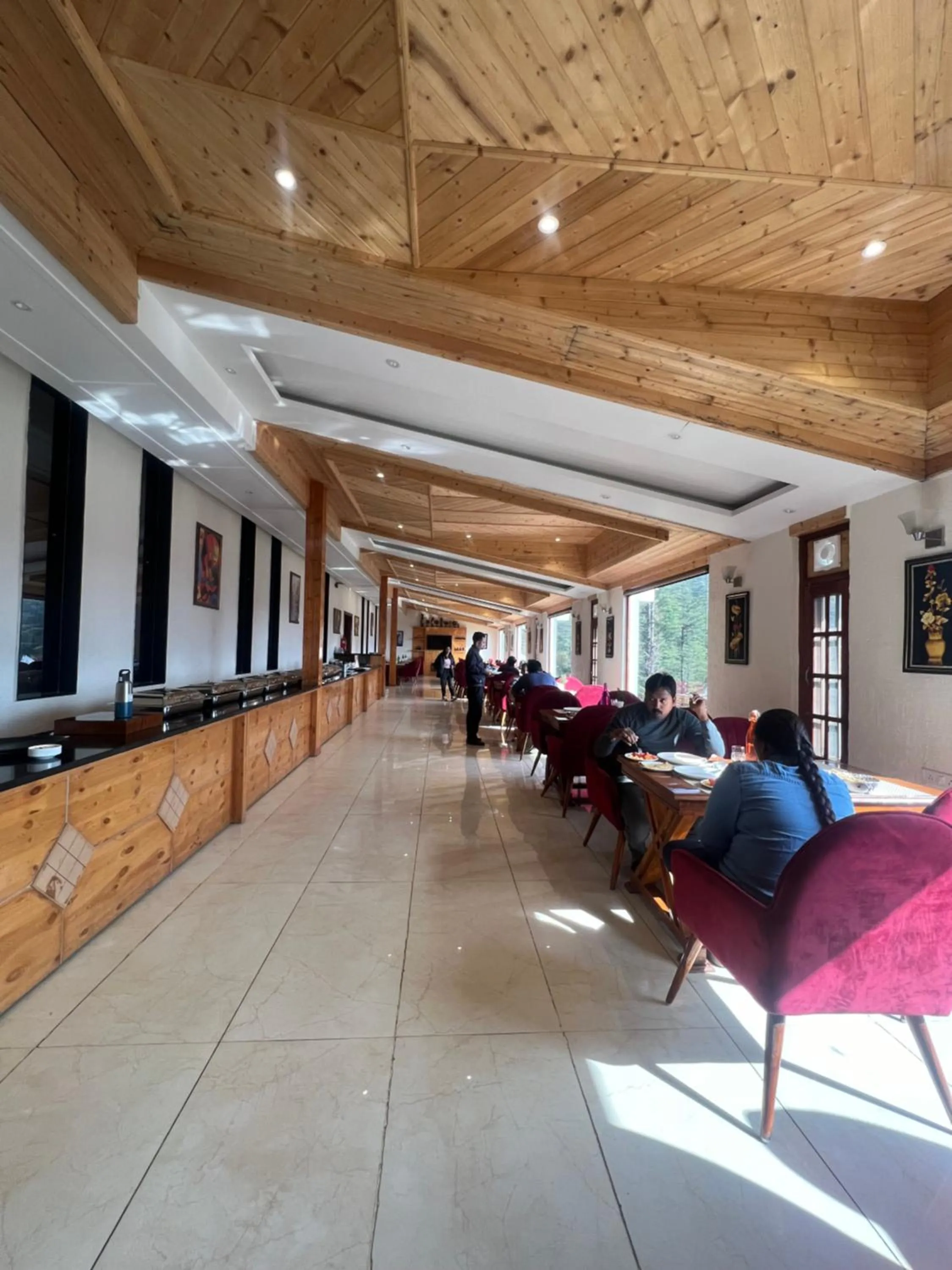 Restaurant/places to eat in The Jungle Mountain Retreat