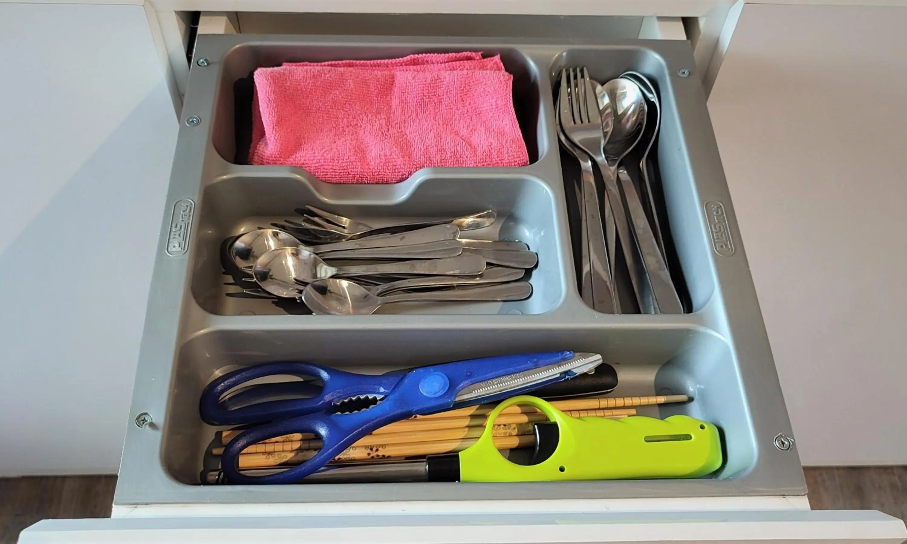 Kitchen or kitchenette in Papilukas Room Kalibata City - Studio Gold