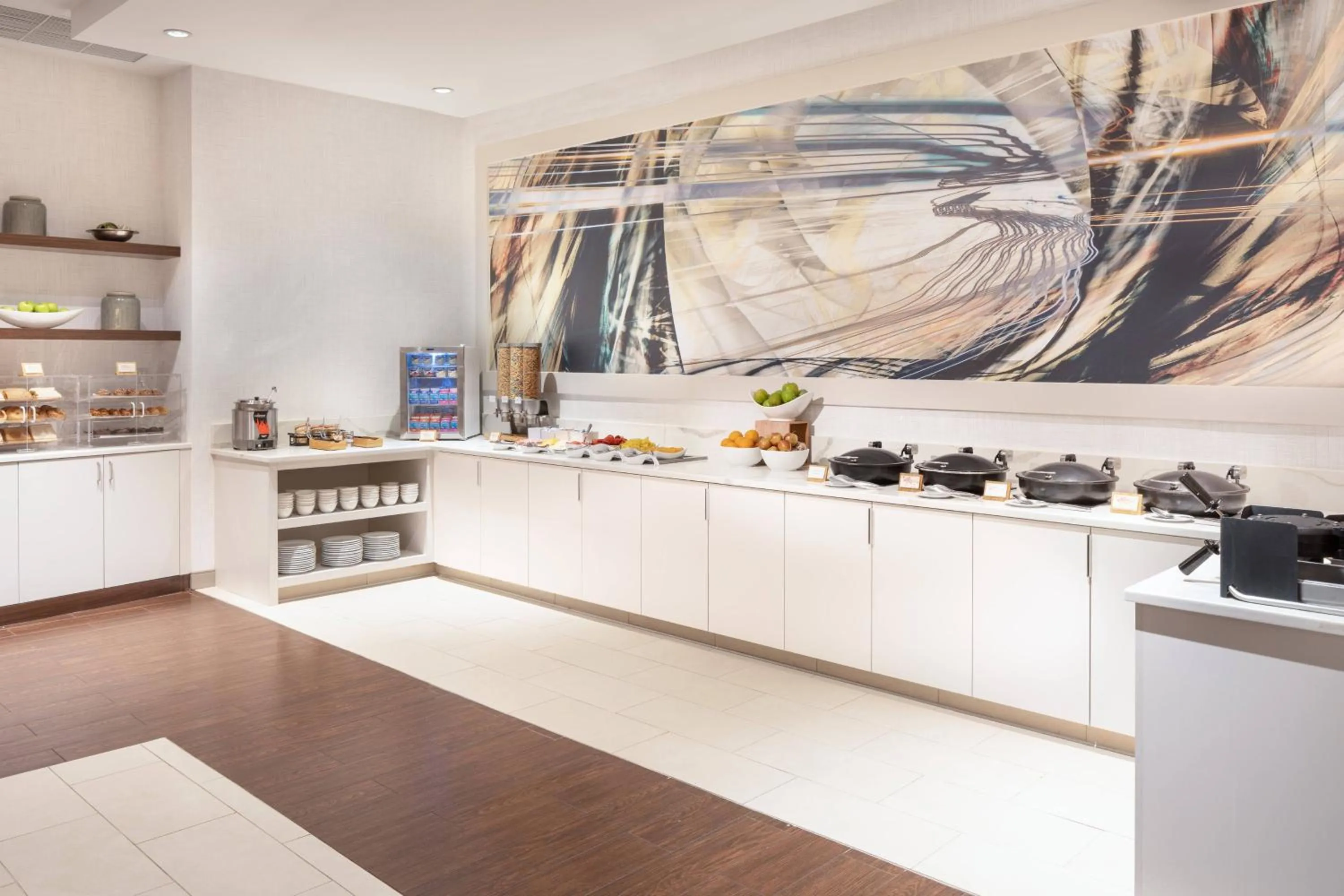 Breakfast in Courtyard by Marriott Miami Airport